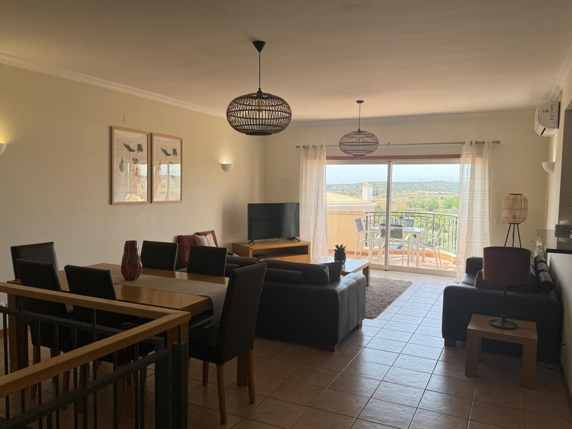 Villa Lovely 3 Bedroom With Pool In Great Location *
