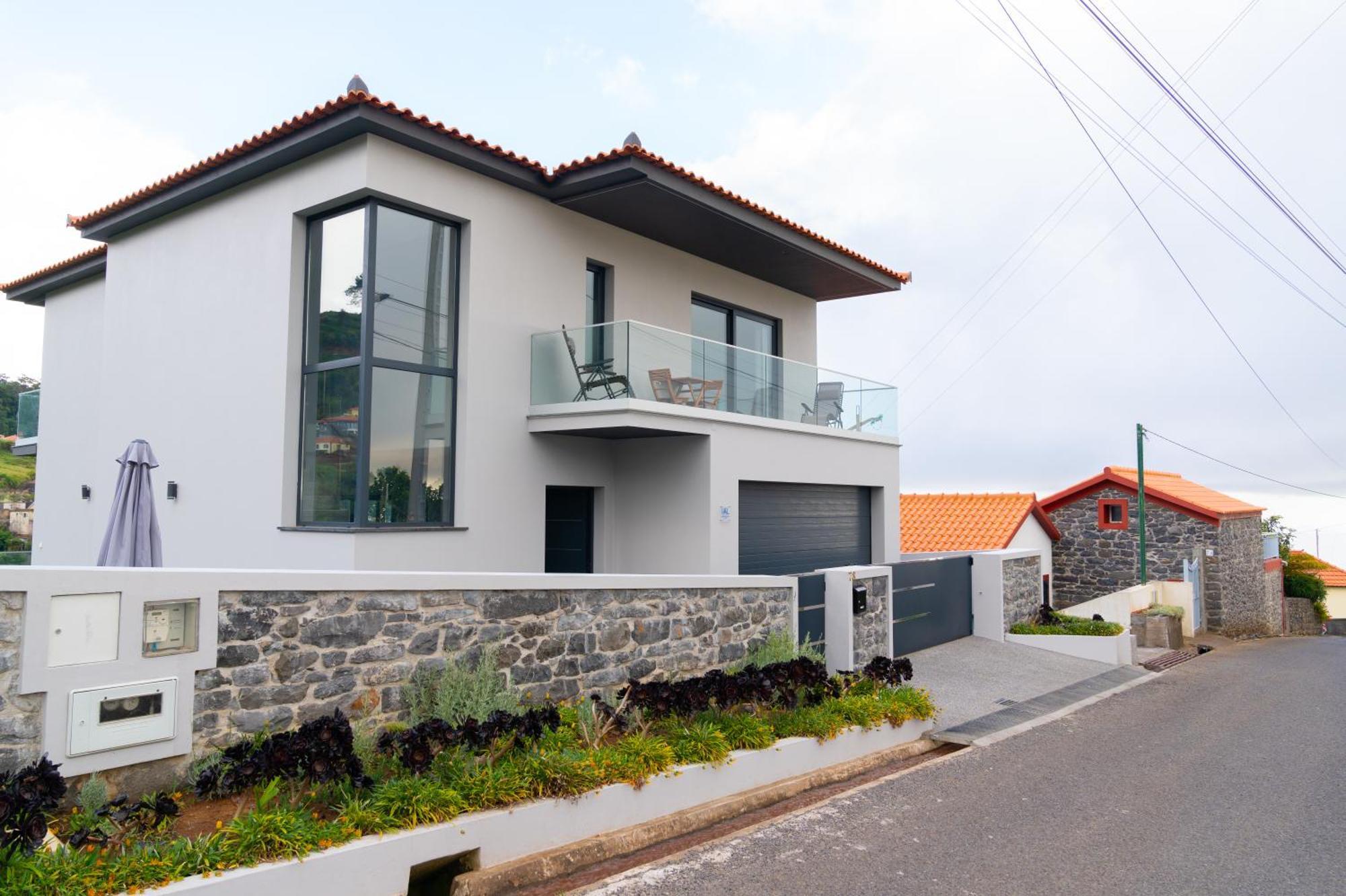 Paradise Views - Pereira House *
