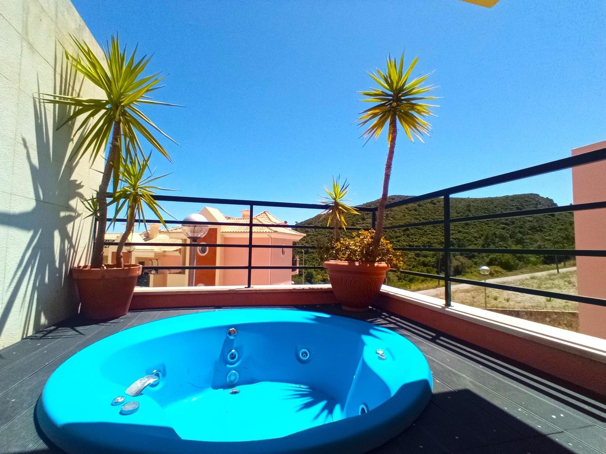 Holiday home Oceanview Duplex Shared Pool & Sesimbra