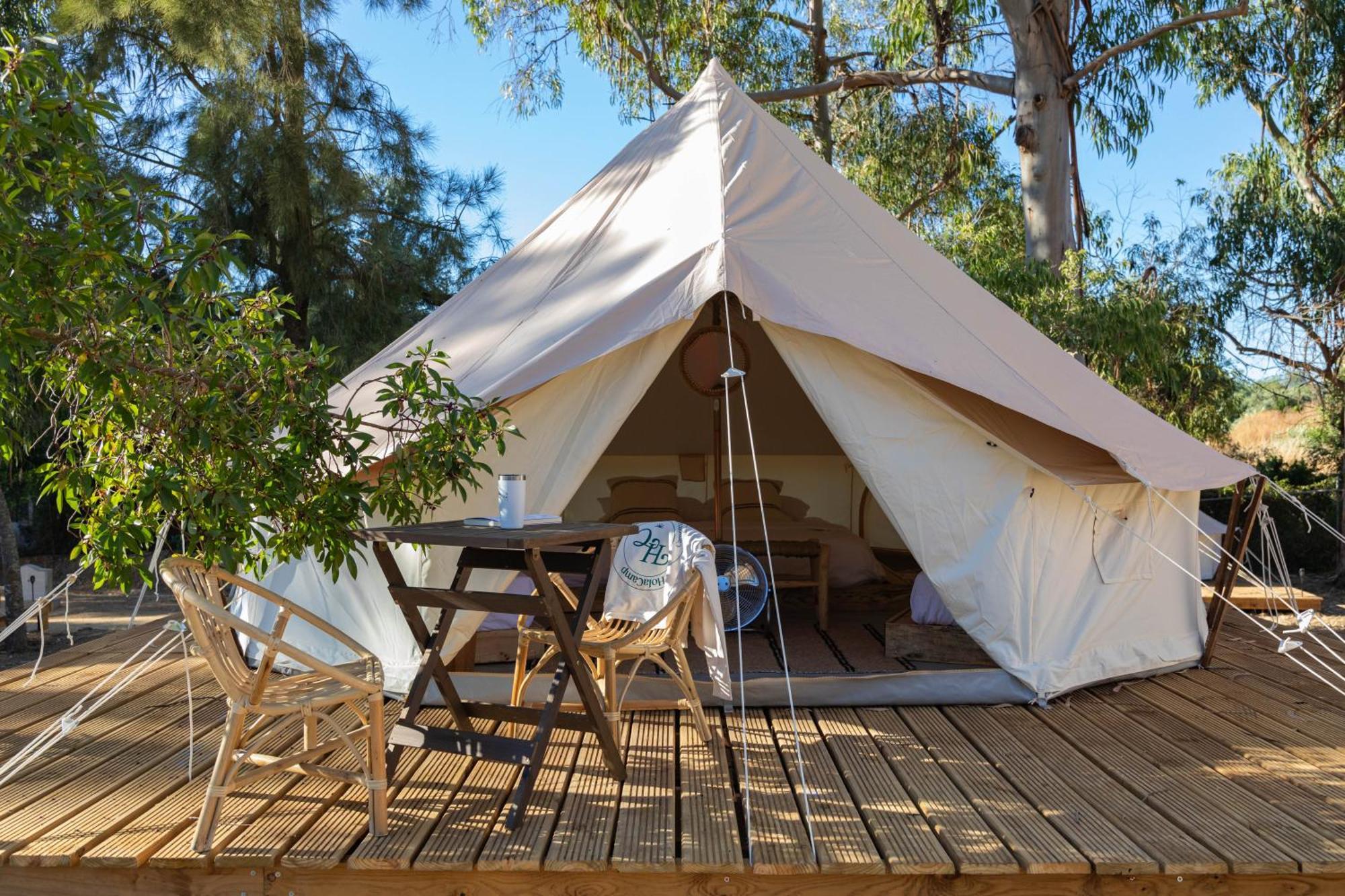 Holacamp Camping *