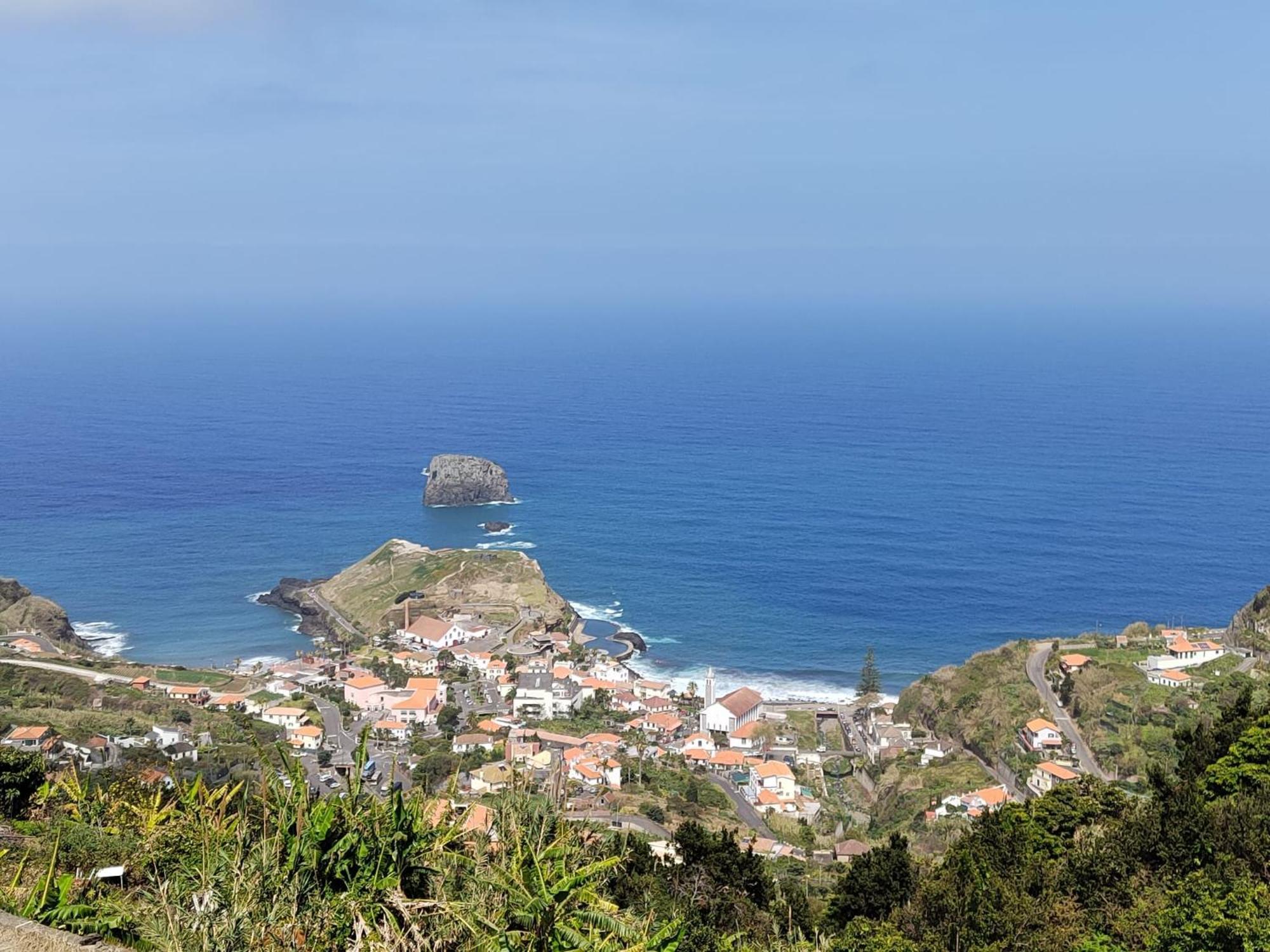 Porto A Vista * Porto Da Cruz