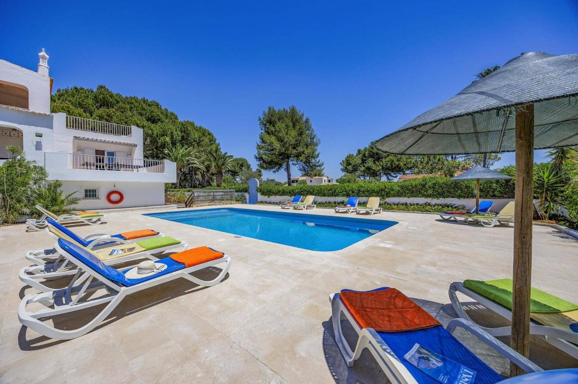 Conchas By Villa