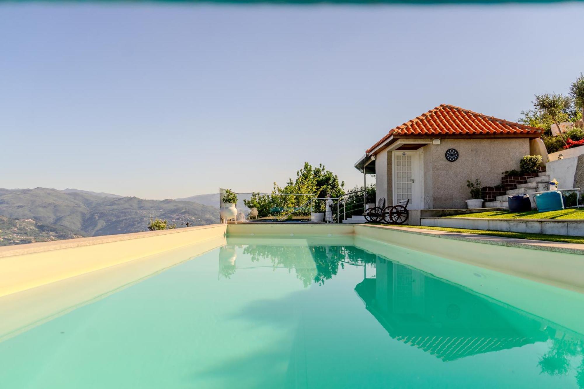 Paradise Farm With Pool And Jacuzzi In Douro Agroturismo