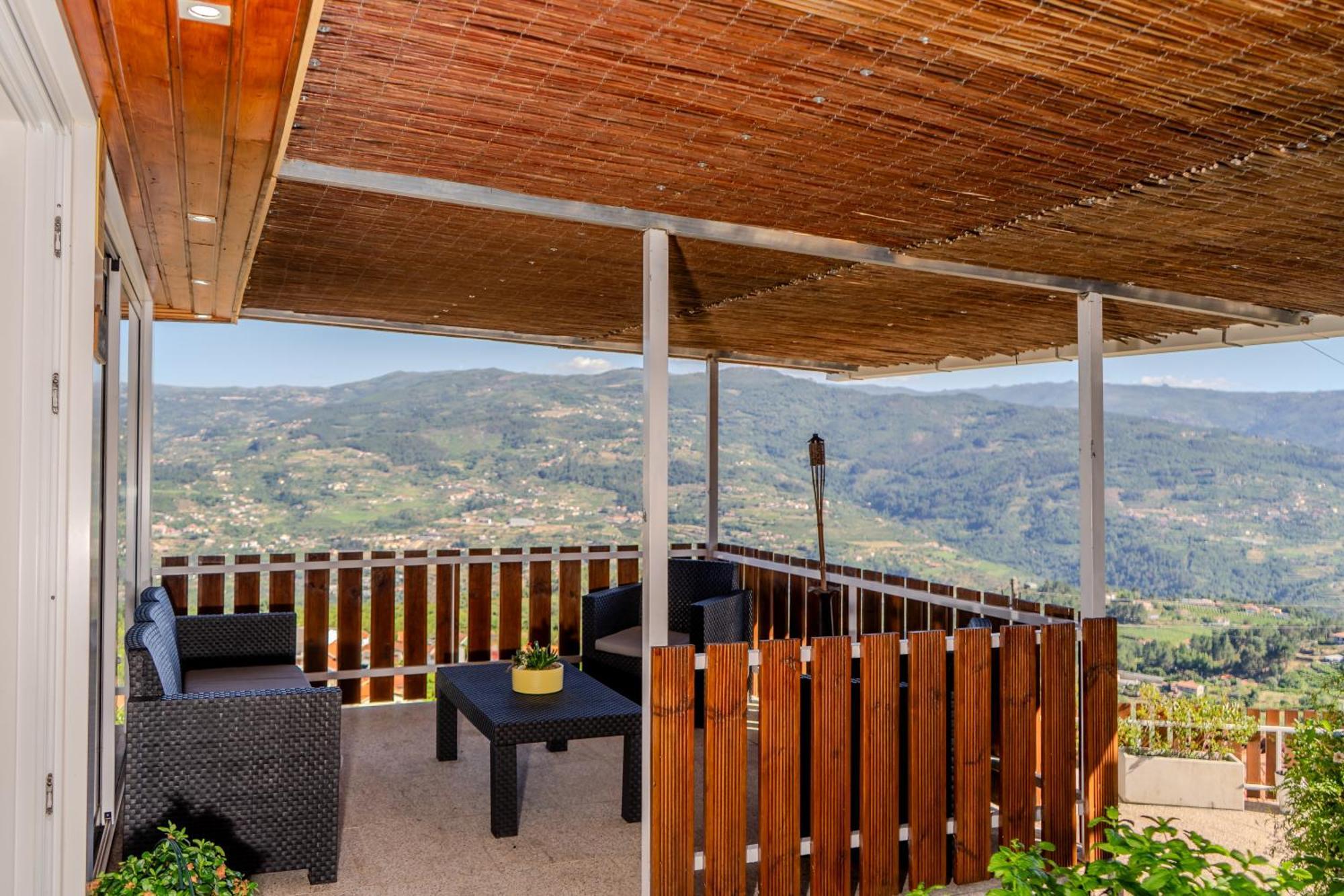 Paradise Farm With Pool And Jacuzzi In Douro Agroturismo
