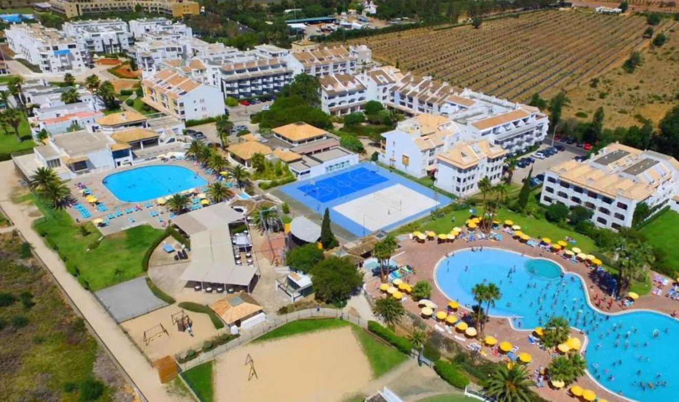 Aparthotel Golden Club - *