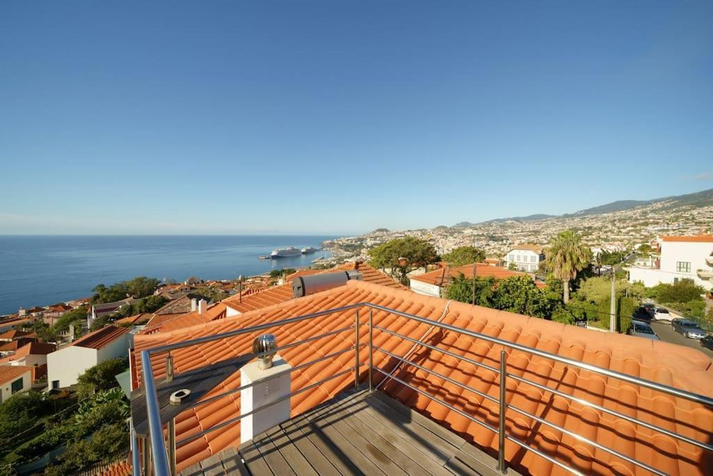 Com Vista 360 Sobre O Apartamento *