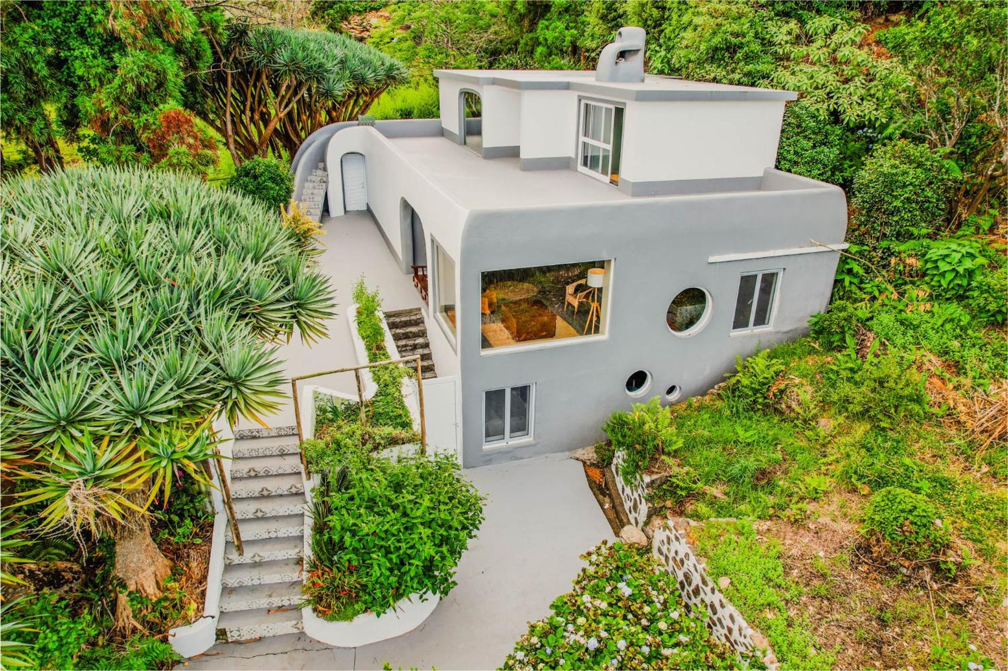 Flores Garden Retreat Holiday home