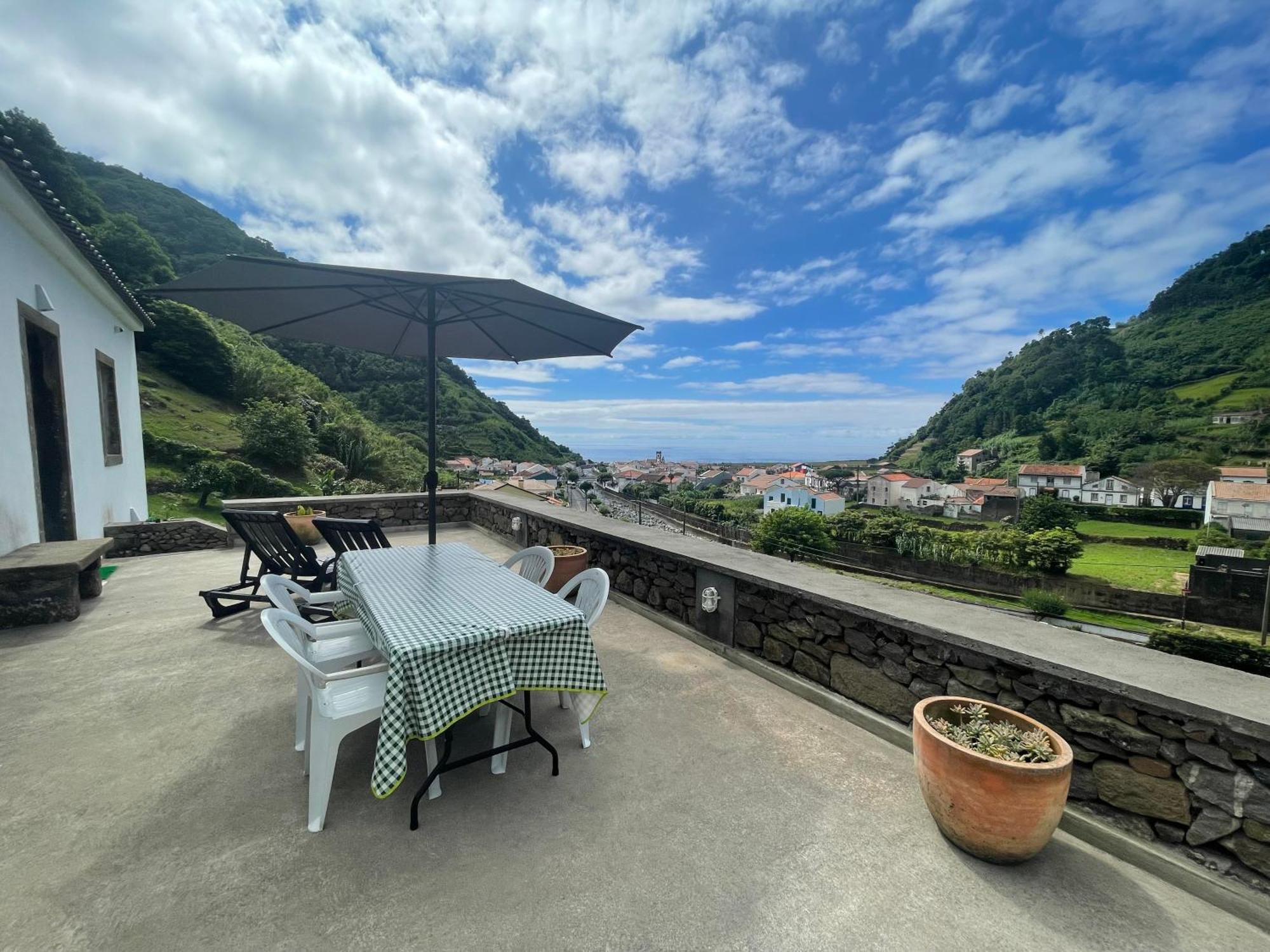 Casa Da Eira Faial da Terra
