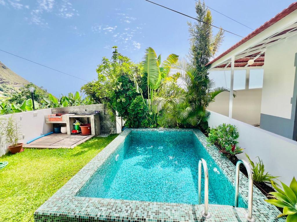 Casa Amoreiras By Ymr * Arco da Calheta (Madeira)
