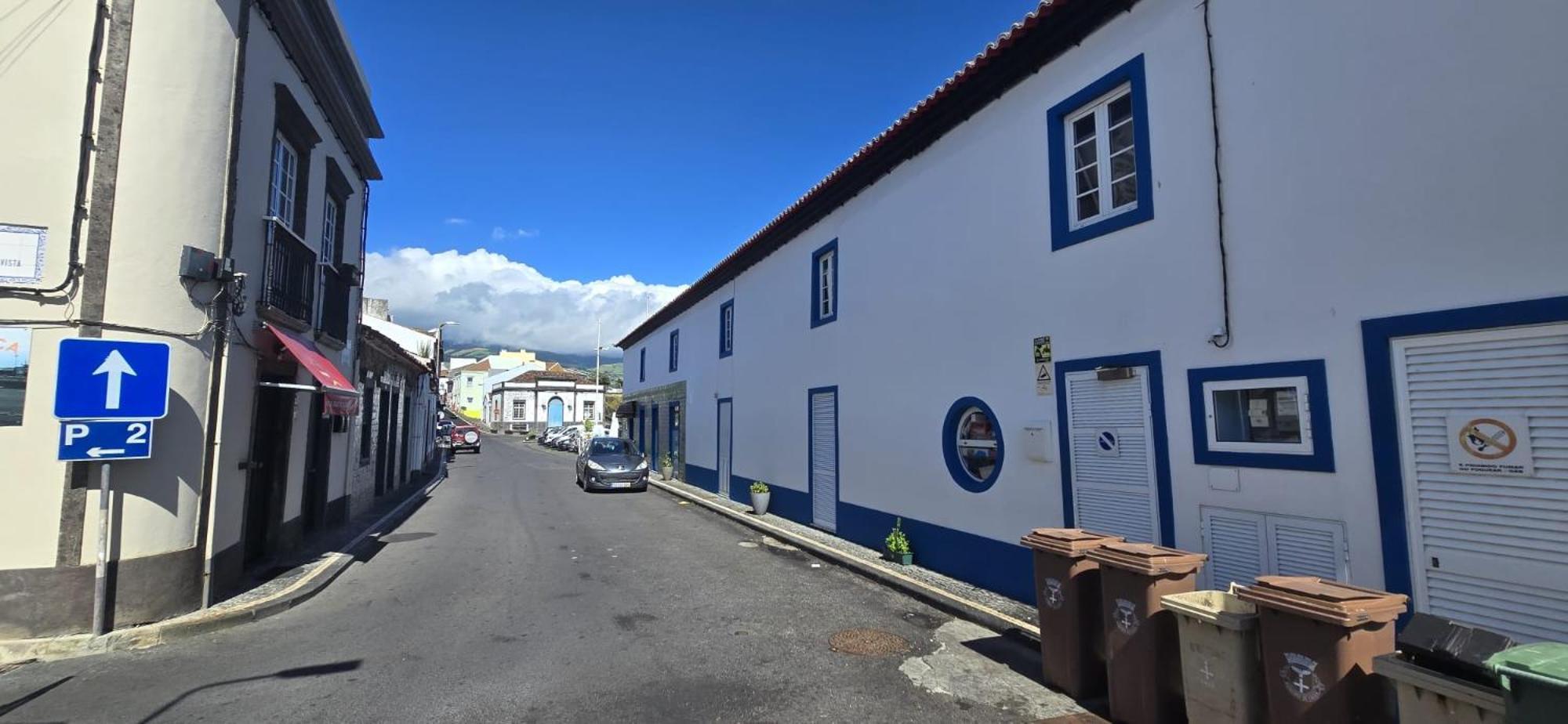 Inside The Sea * Lagoa (Azores)