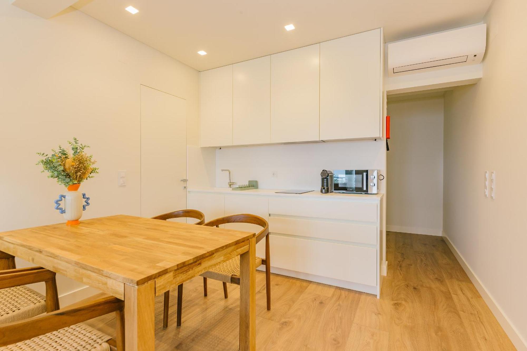 Rent4rest Seafront Apartment