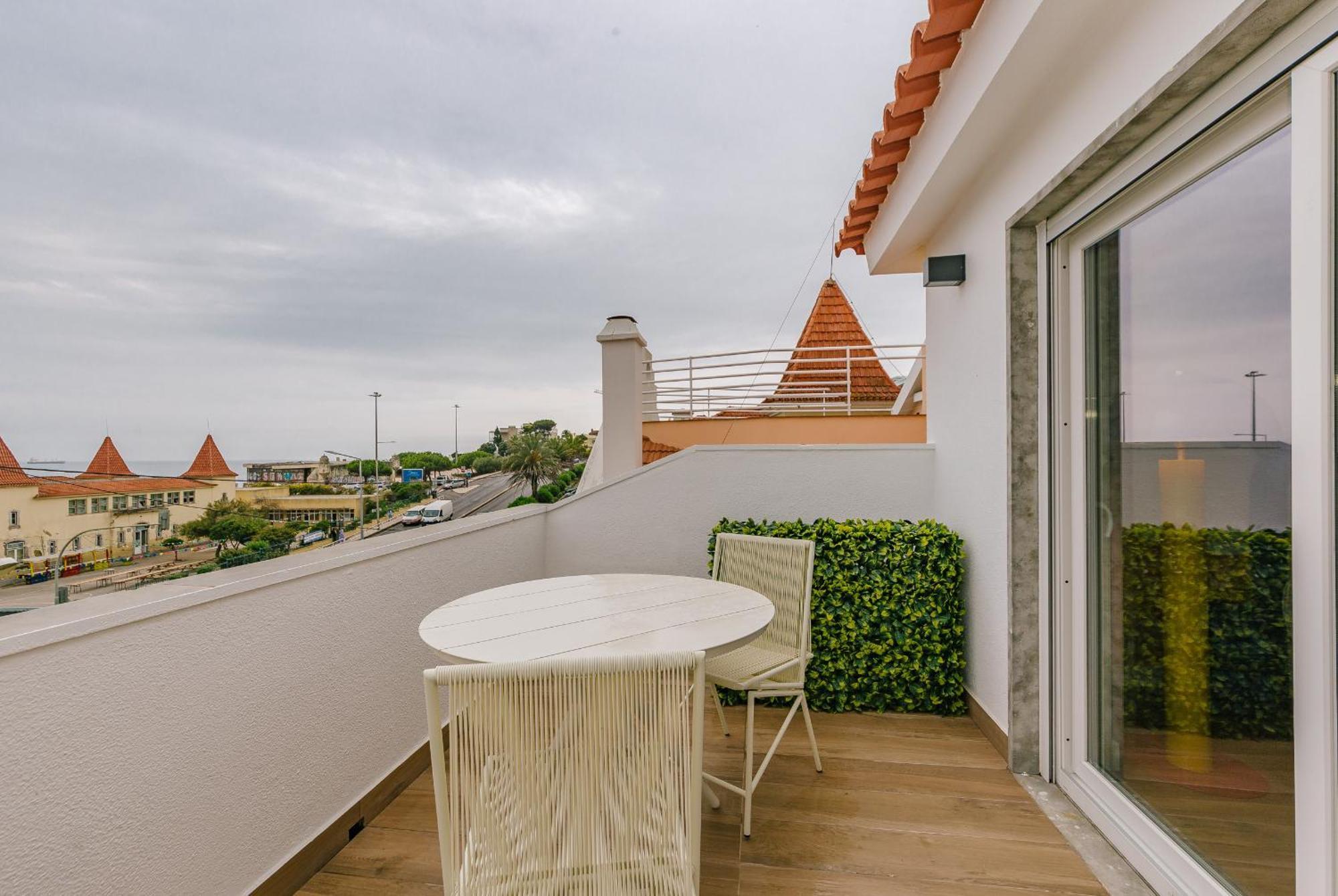 Rent4rest Seafront Estoril