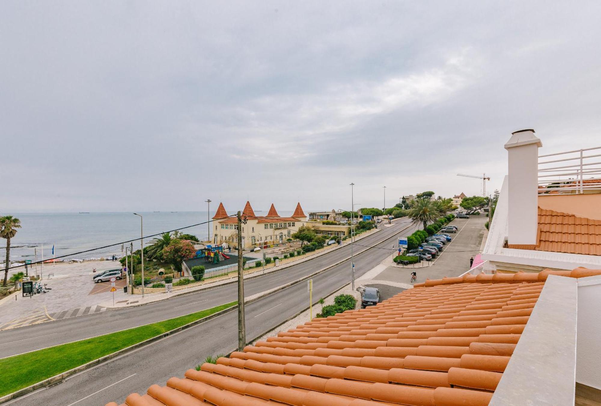 Rent4rest Seafront Estoril