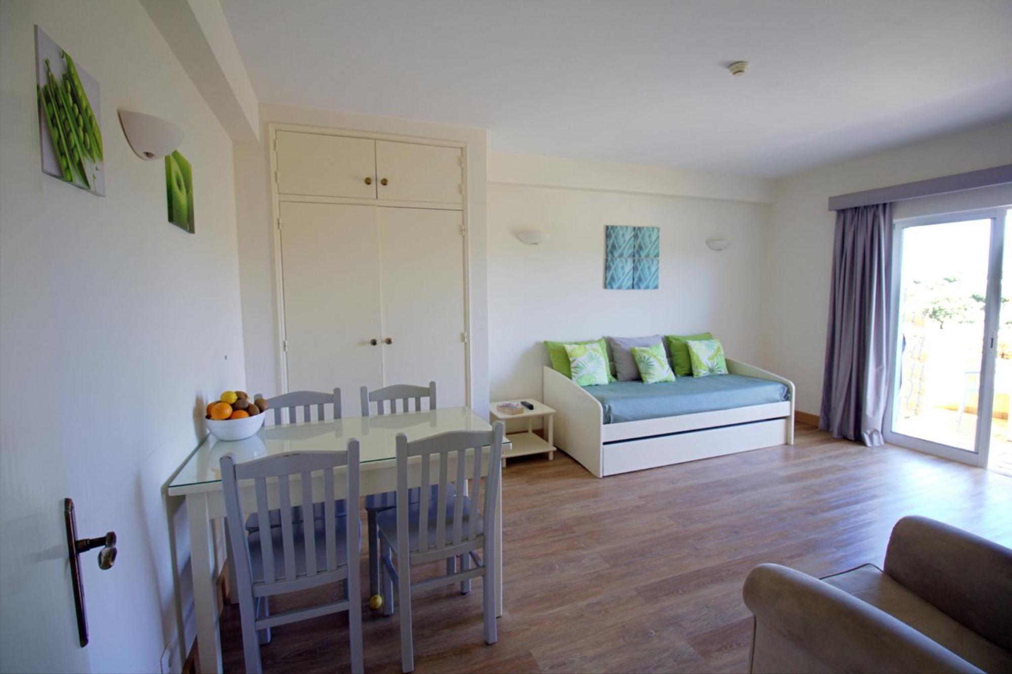 Wot Algarve Hotel Almancil