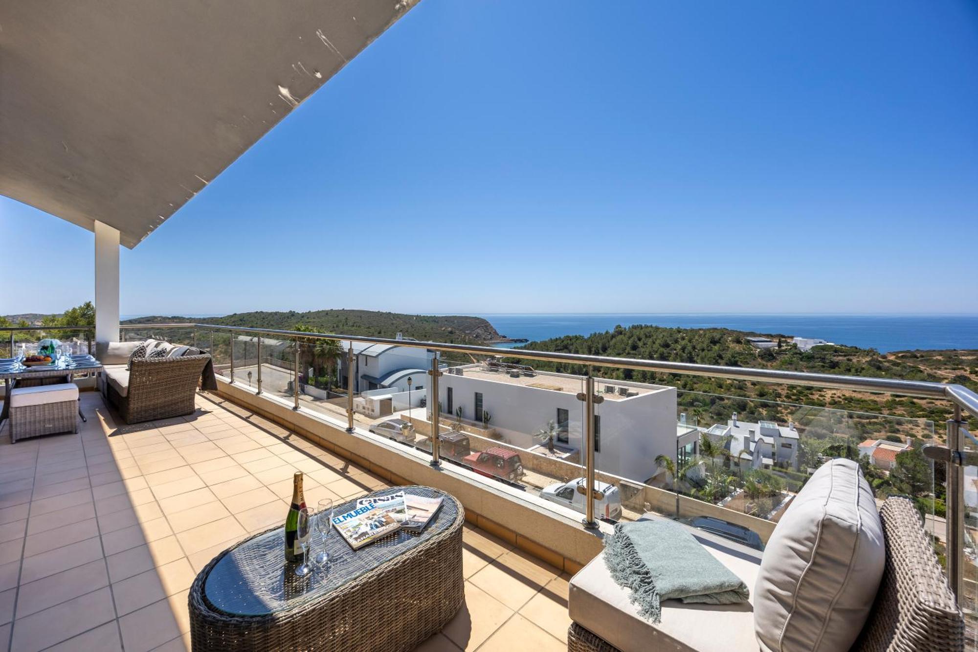 Azure Serenity At Quinta Da Fortaleza Villa