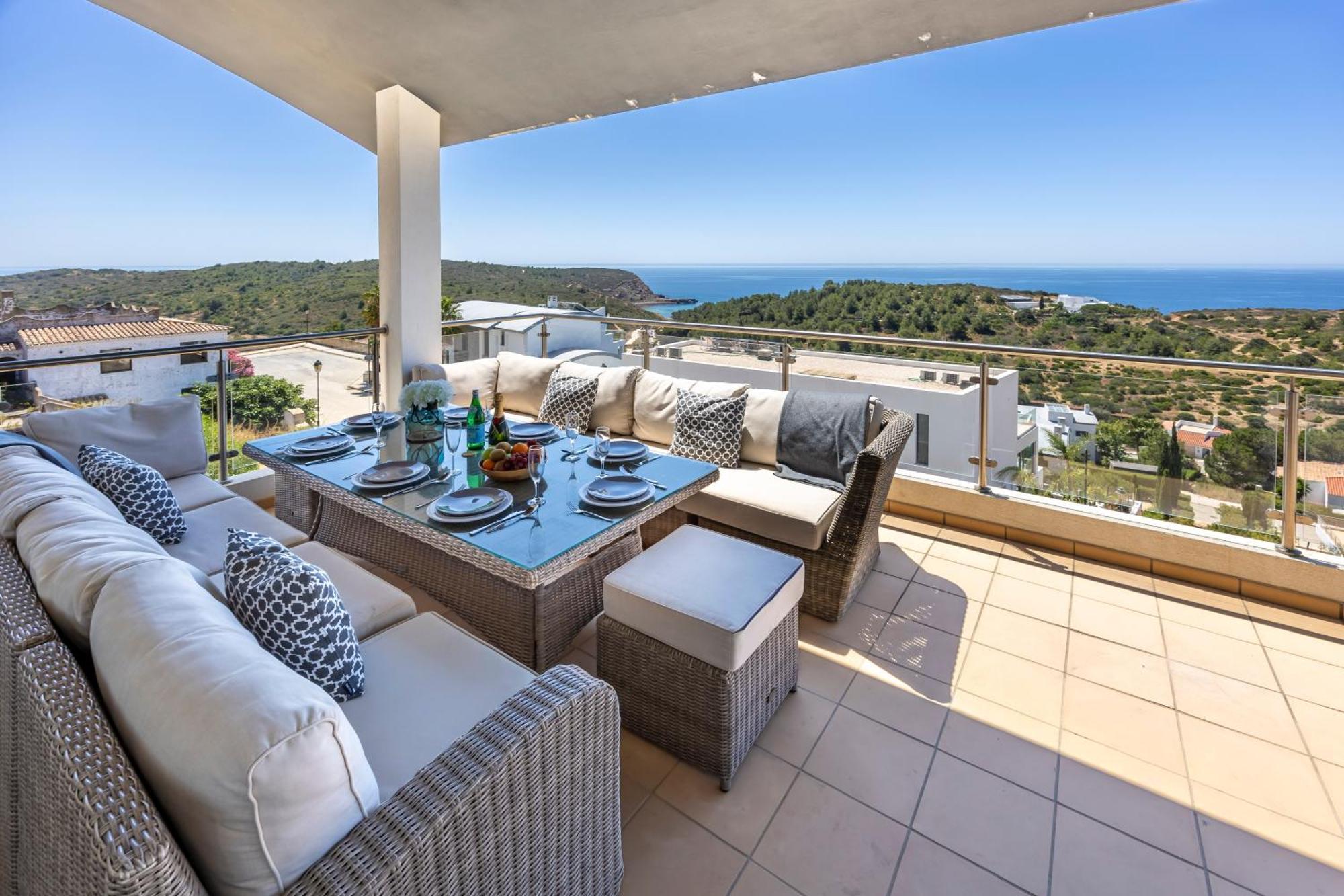 Azure Serenity At Quinta Da Fortaleza Villa
