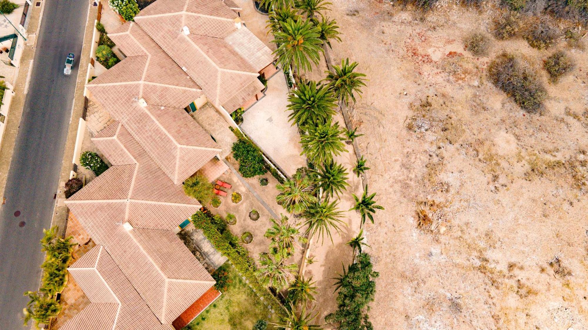 Pe N' Areia House