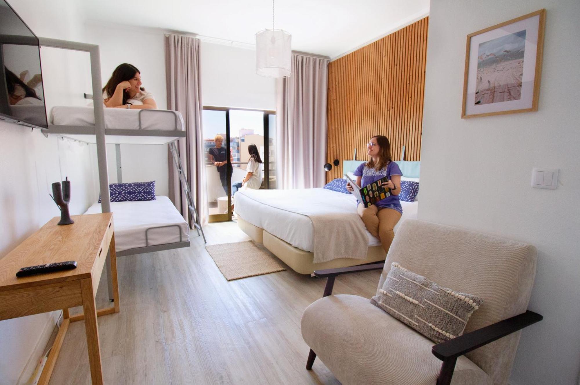 Hotel Wot Costa da Caparica