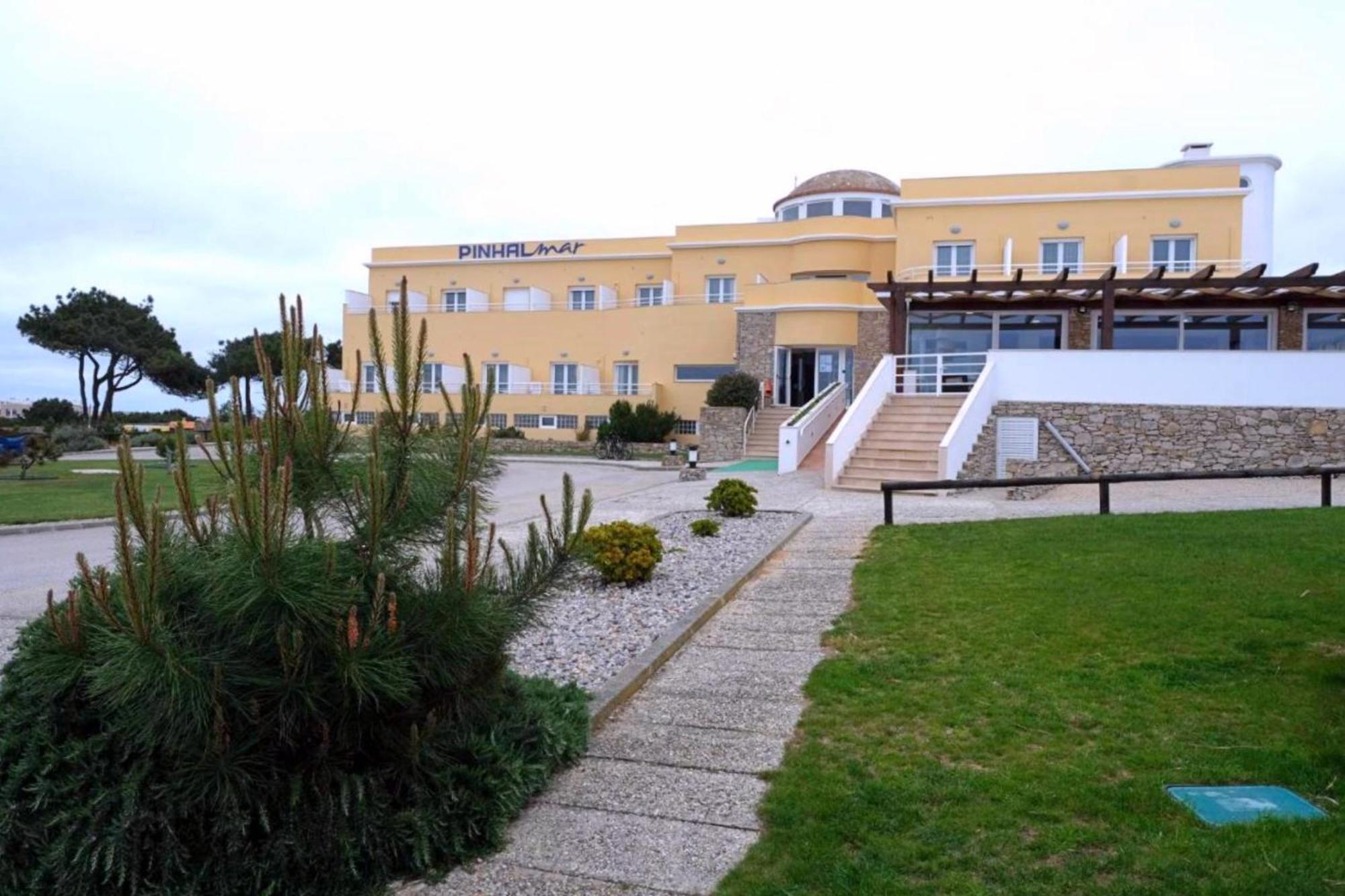 Wot Pinhalmar Hotel