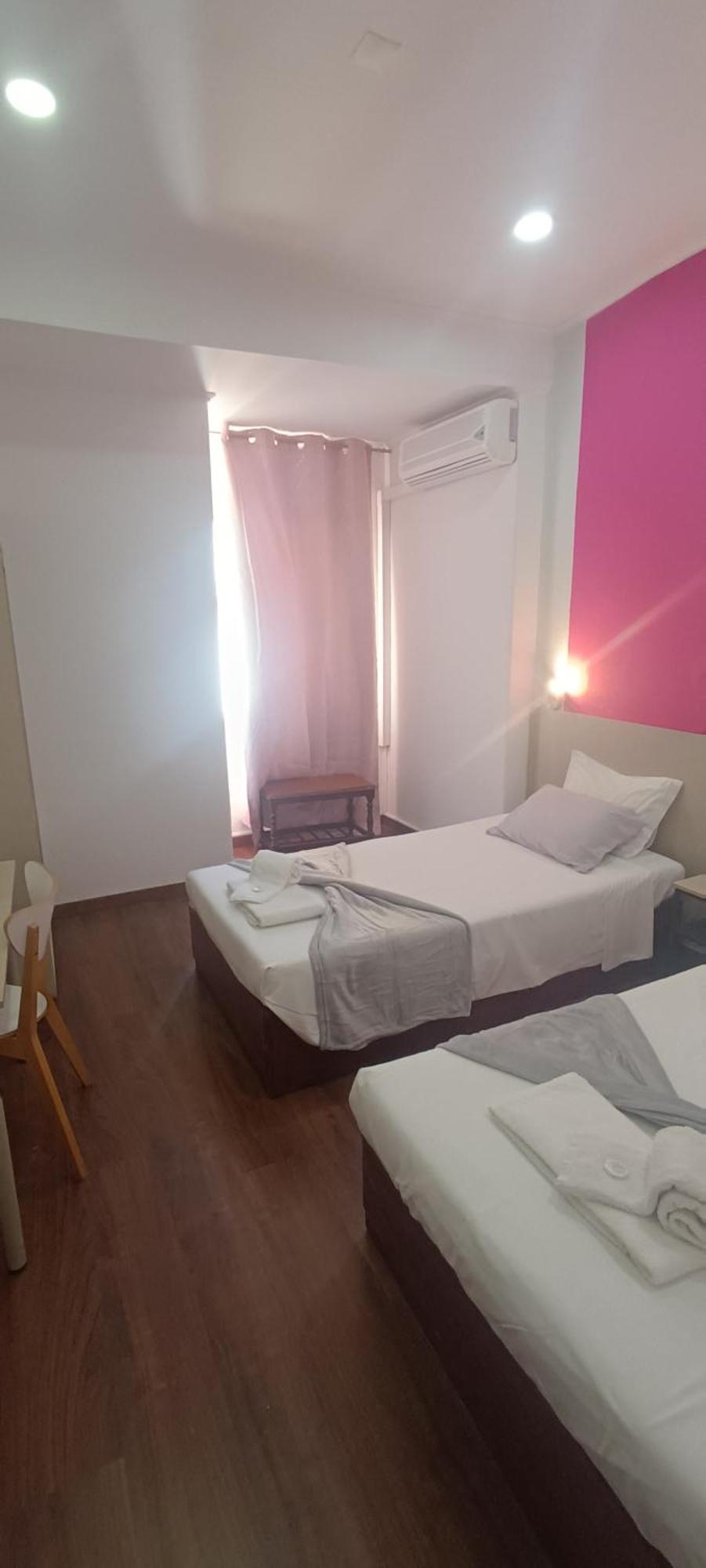 Guest house Pensao Nova Goa Lisbon