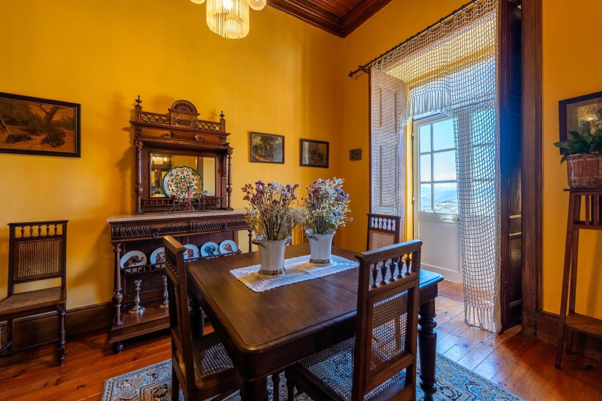 Casa D' Alem Farm stay Mesao Frio