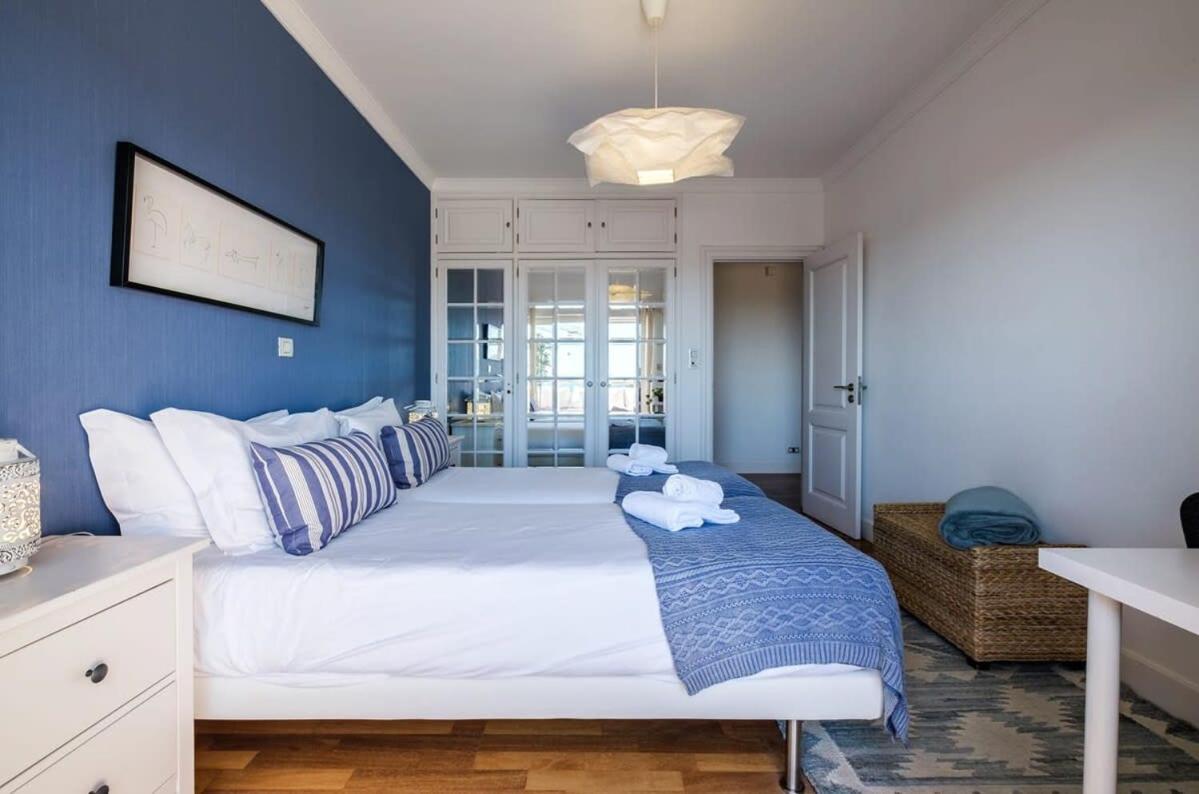 Luxury Sea View Apartment Cascais