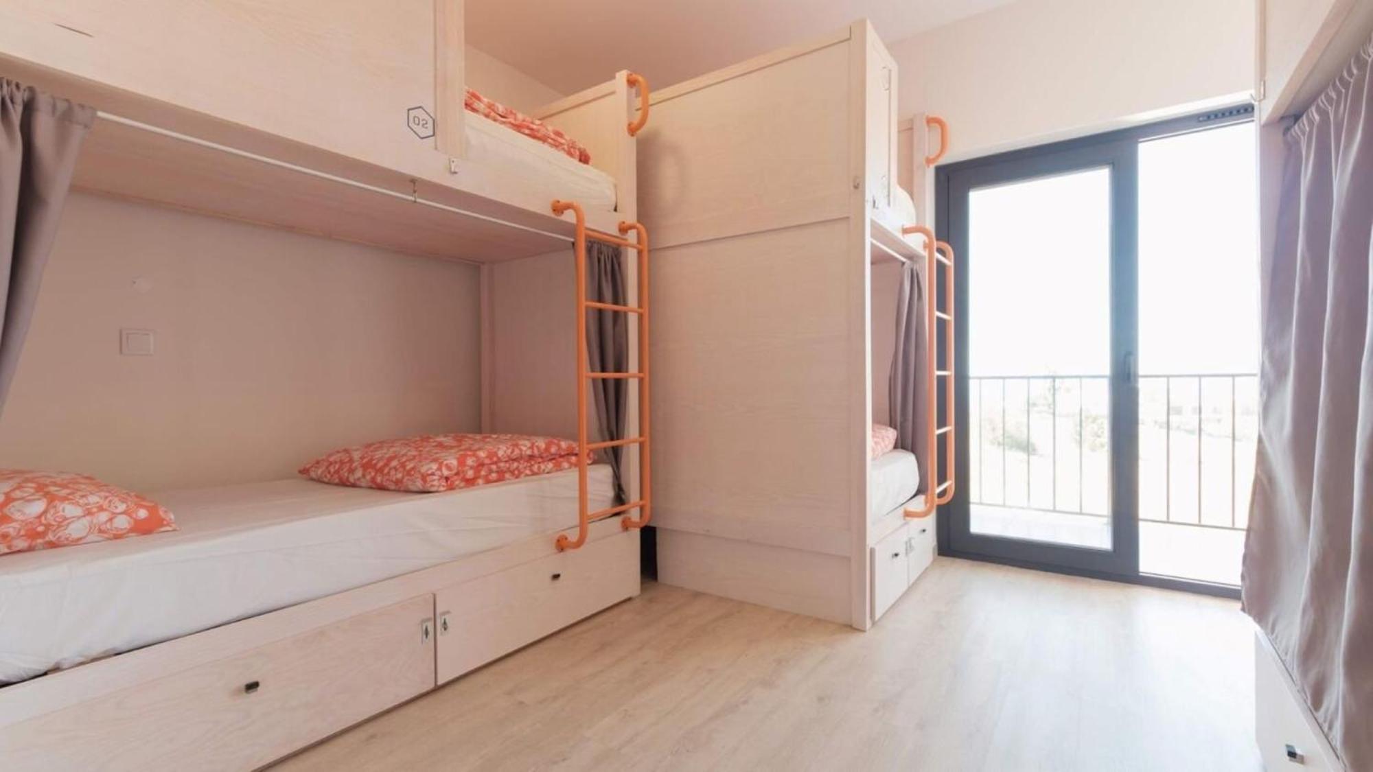 Wot Surf Hostel Ericeira