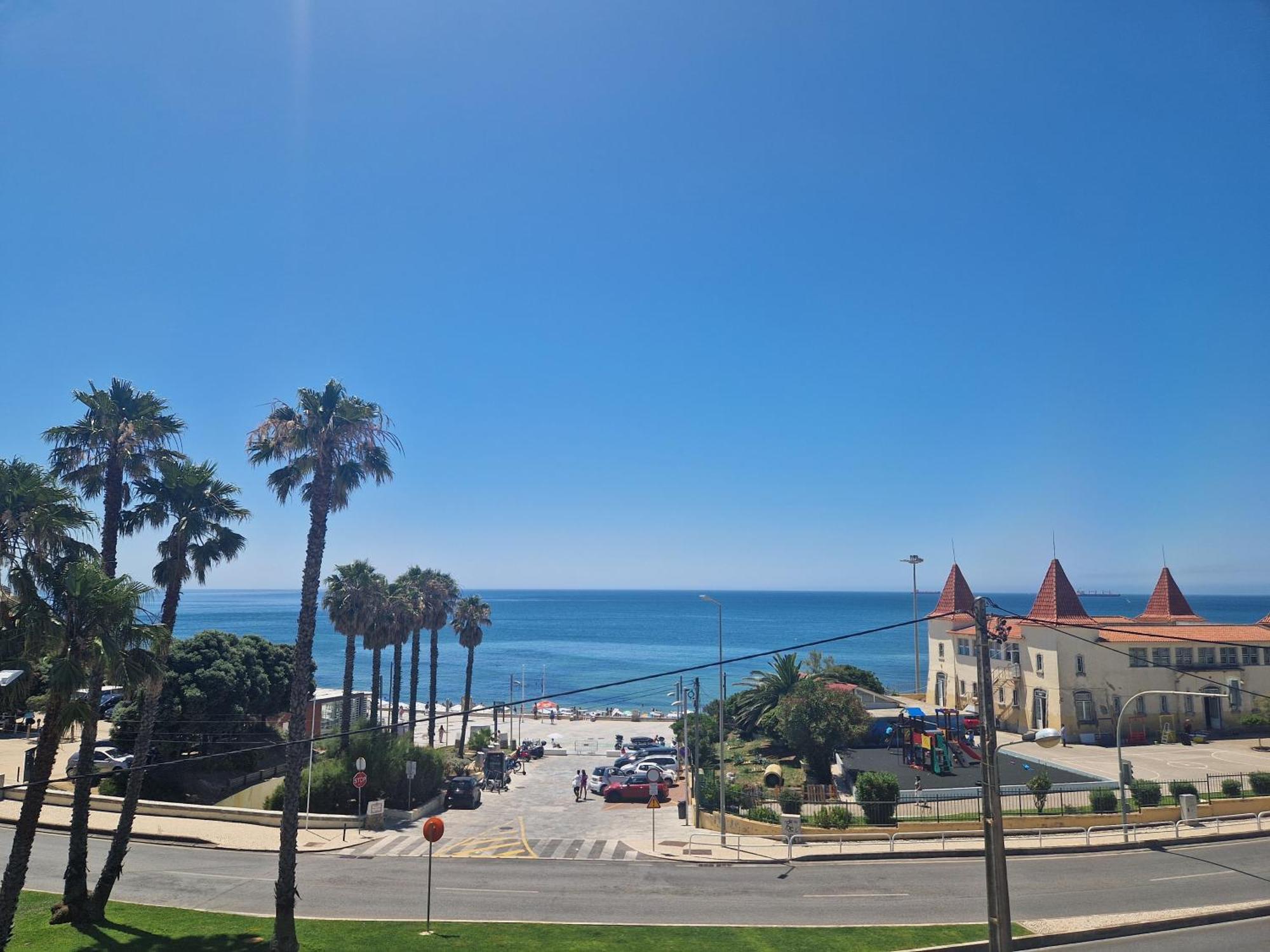 Rent4rest Seafront Apartment *
