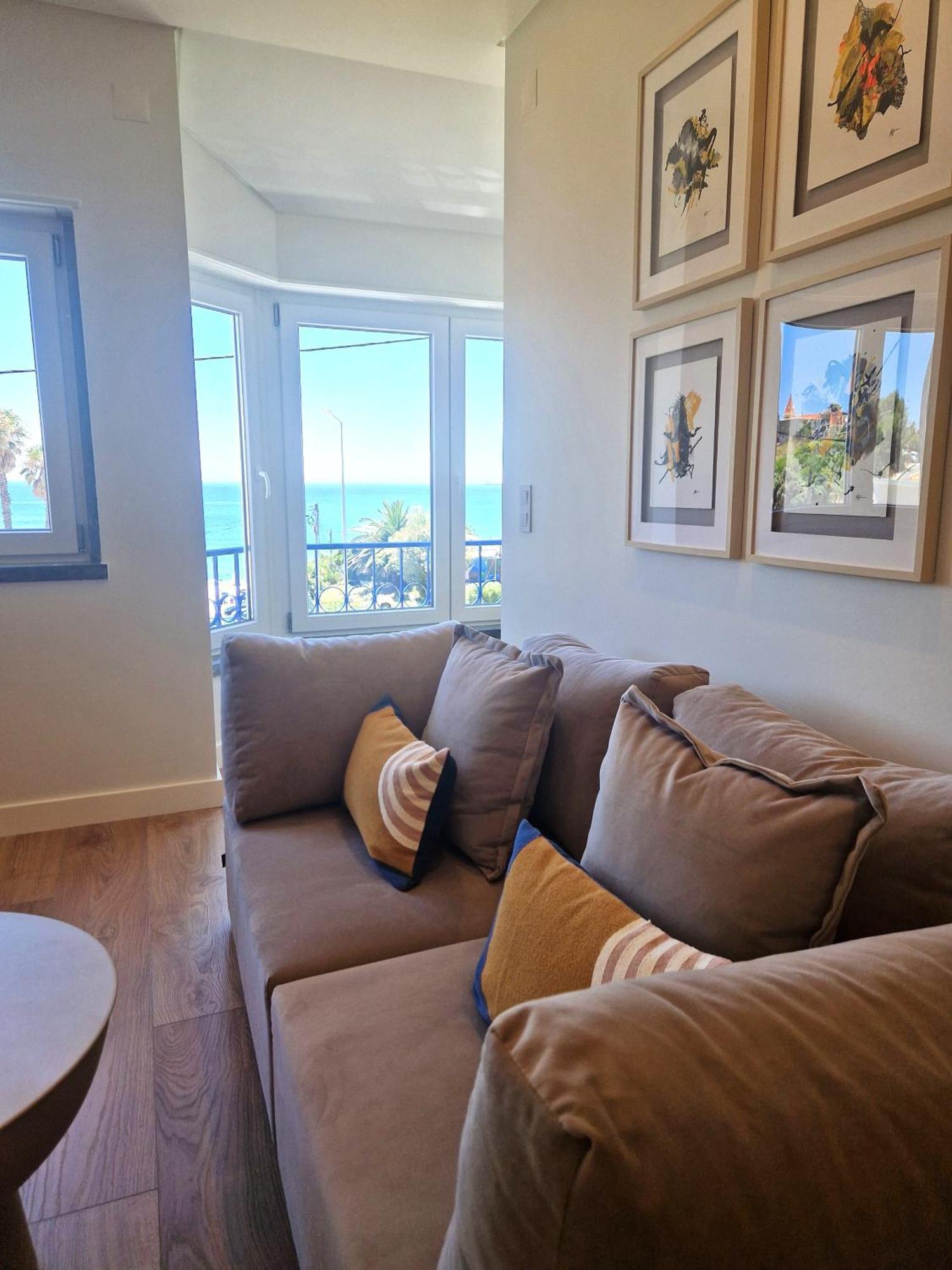Rent4rest Seafront * Estoril