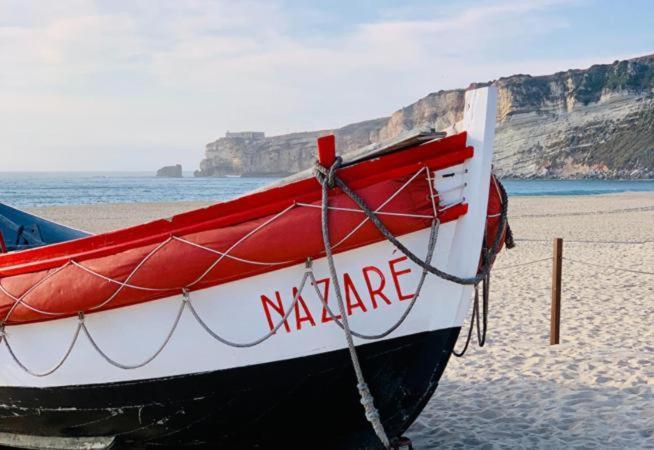Apartment Sunset Terrace - Beachfront With Private Parking Nazare