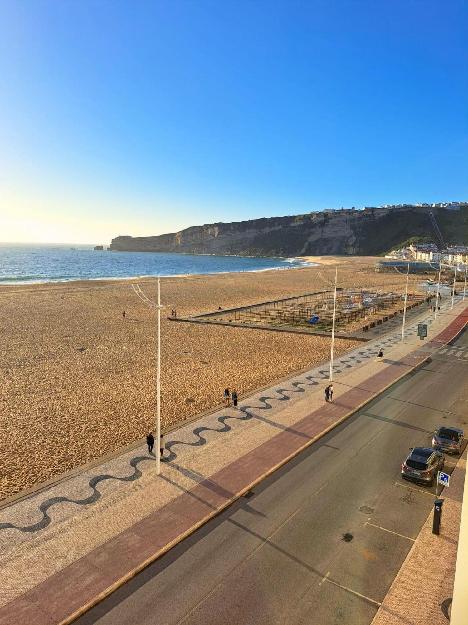 Sunset Terrace - Beachfront With Private Parking Apartment *