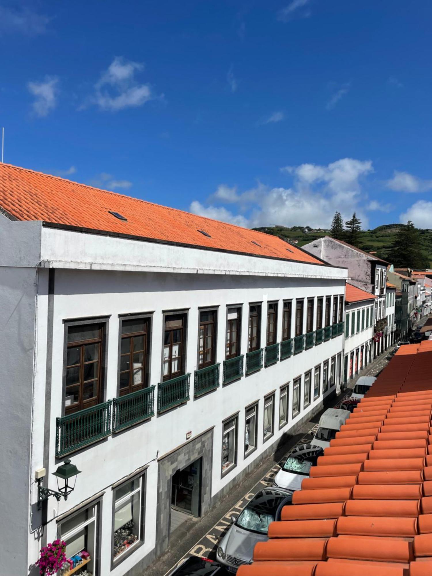 Avenue Azores