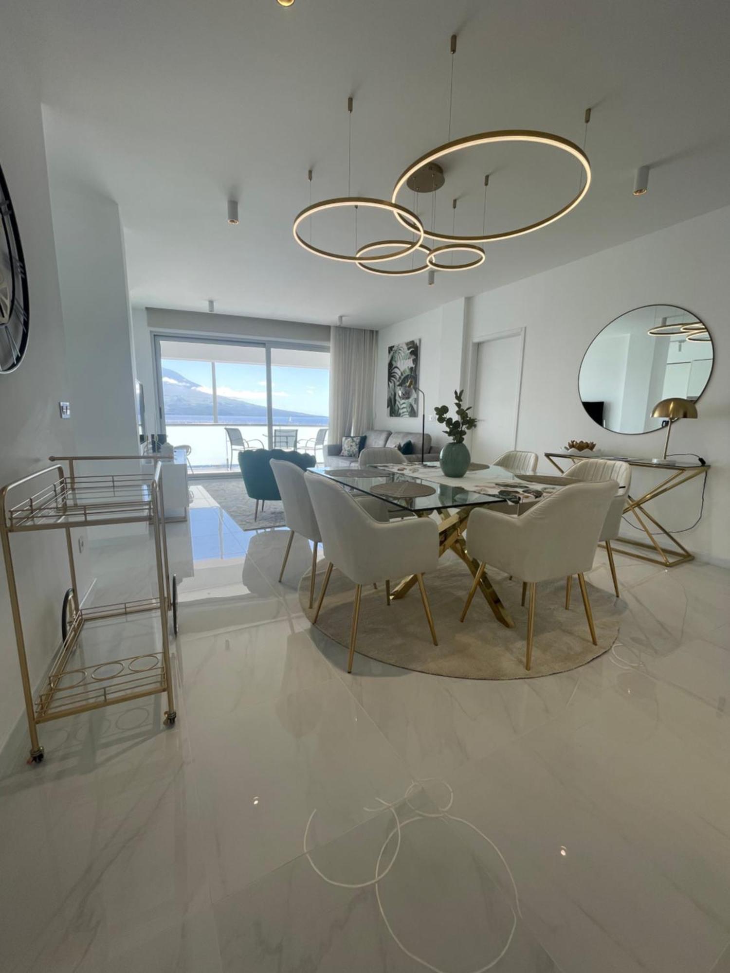 Avenue Azores Apartment