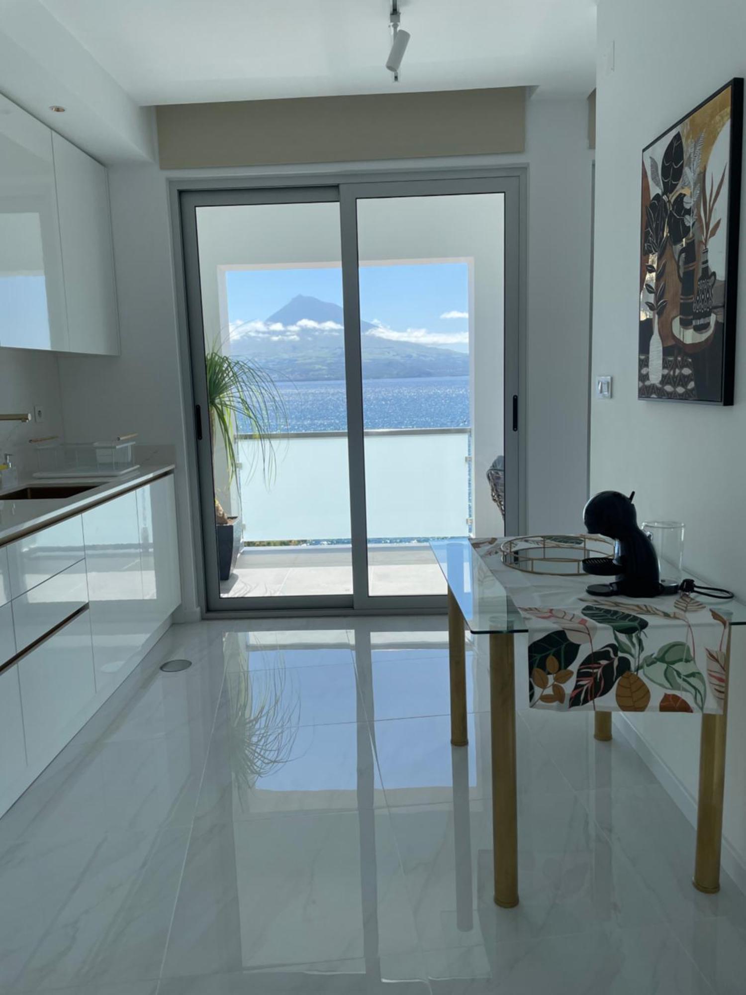 Apartment Avenue Azores