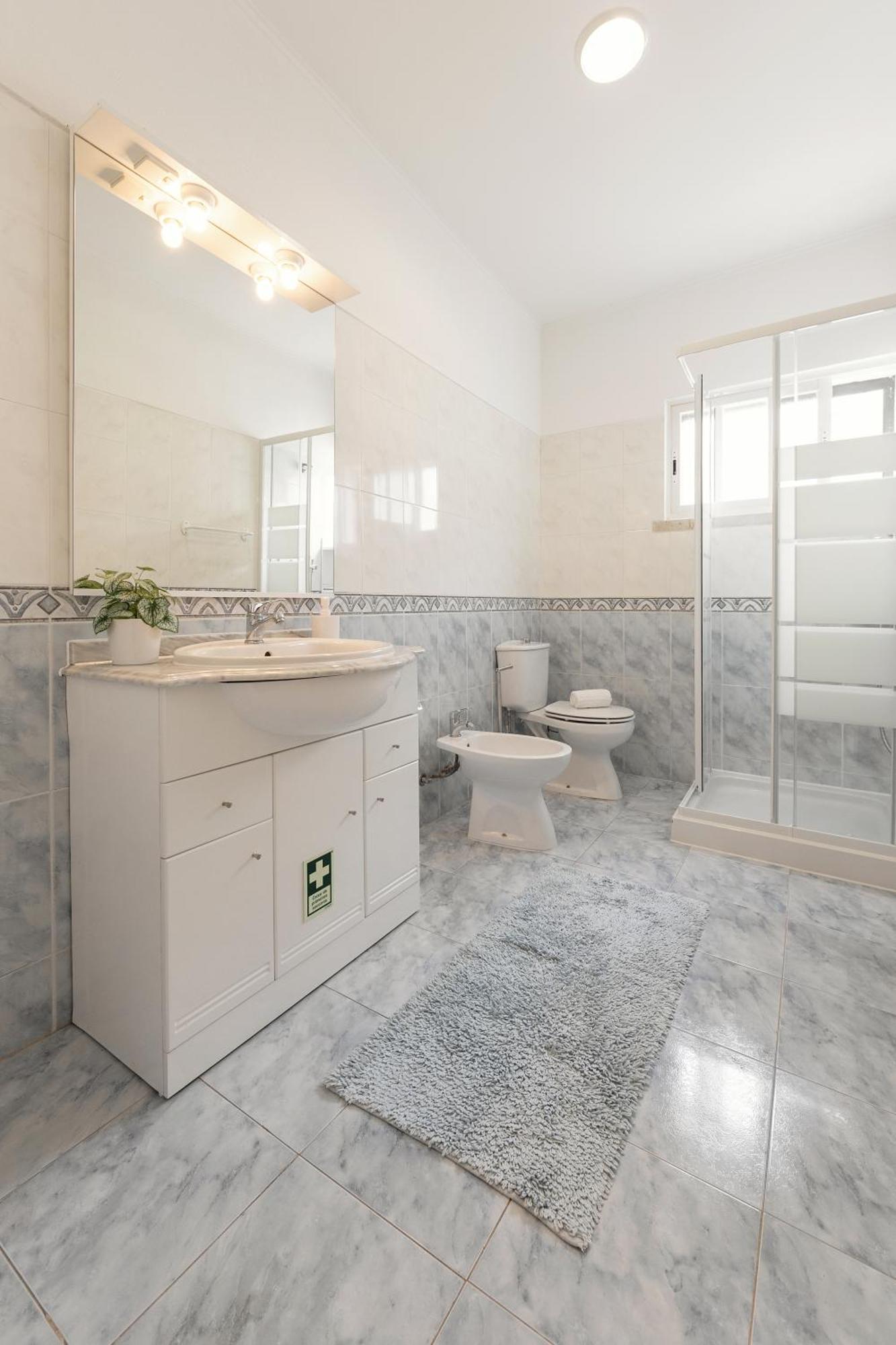 Luzimar Duplex Apartment *
