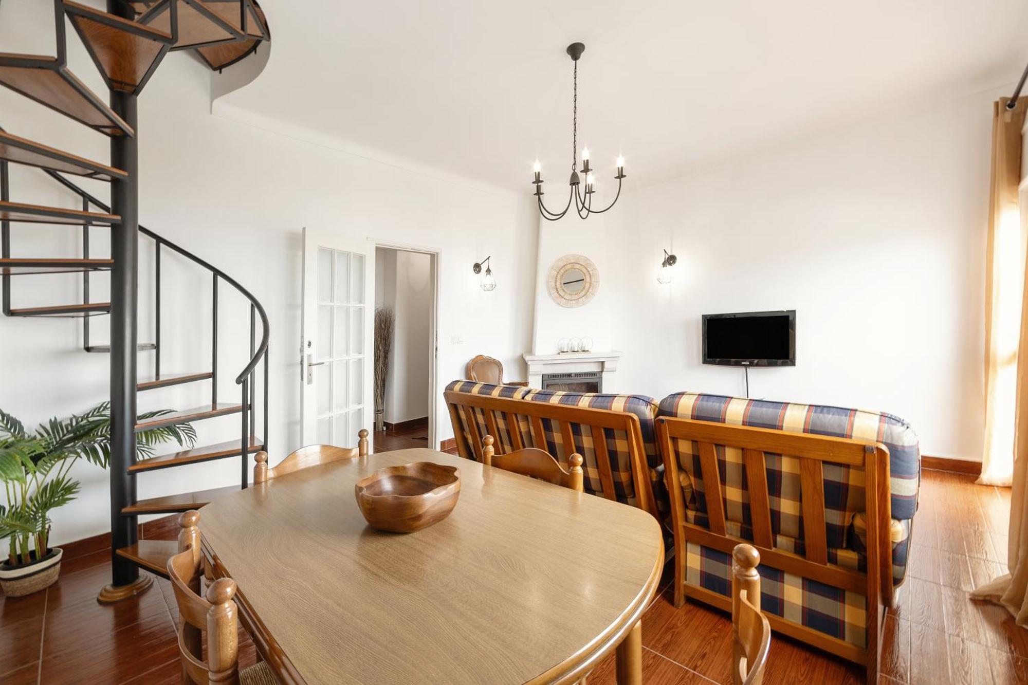 Luzimar Duplex Apartment *