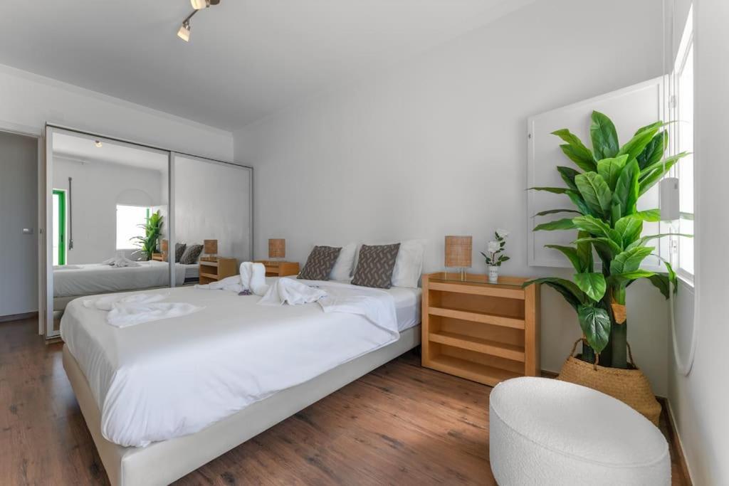 Apartment Sunset Terrace - Beachfront With Private Parking Nazare