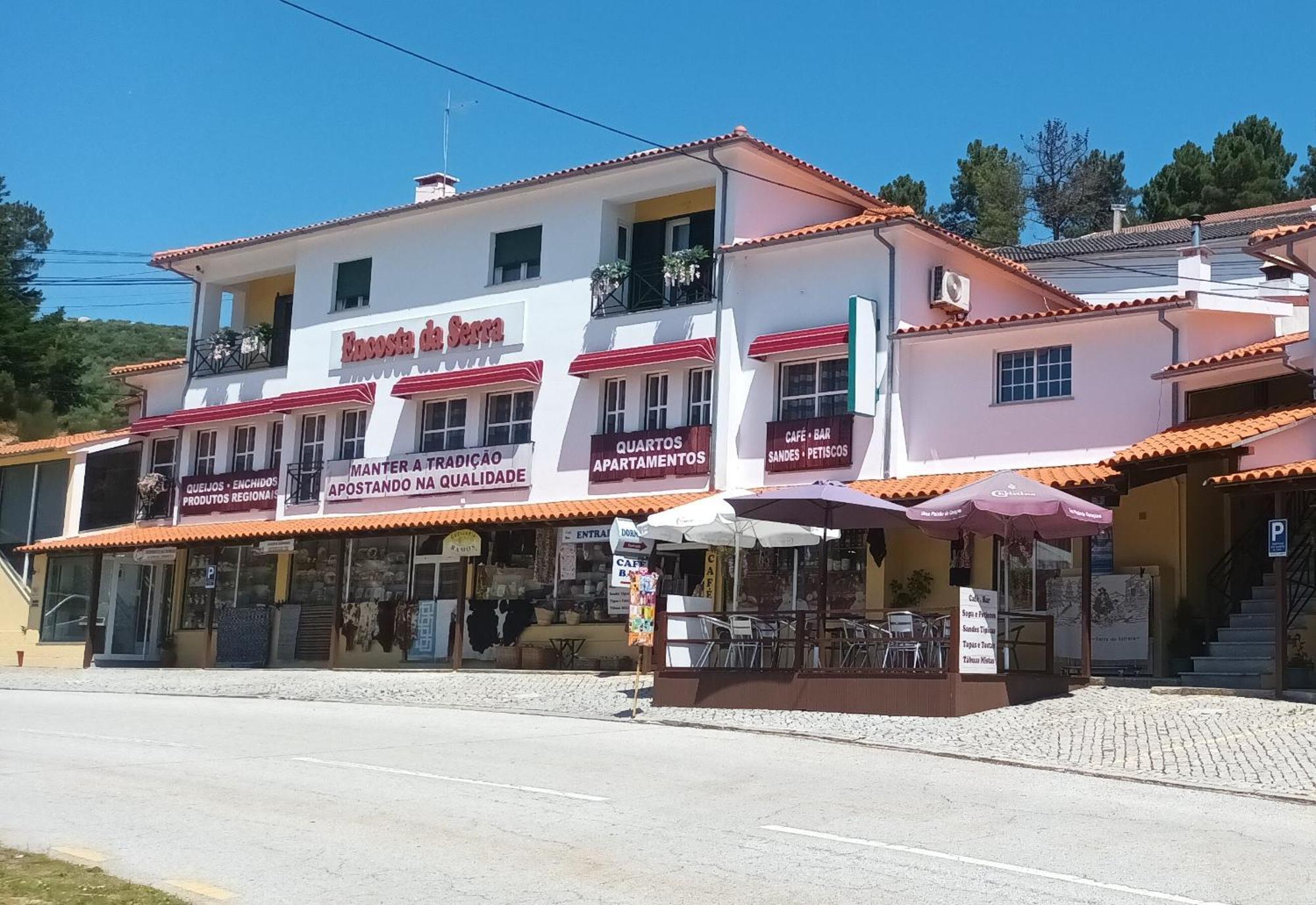 Encosta Da Serra Sabugueiro (Guarda)