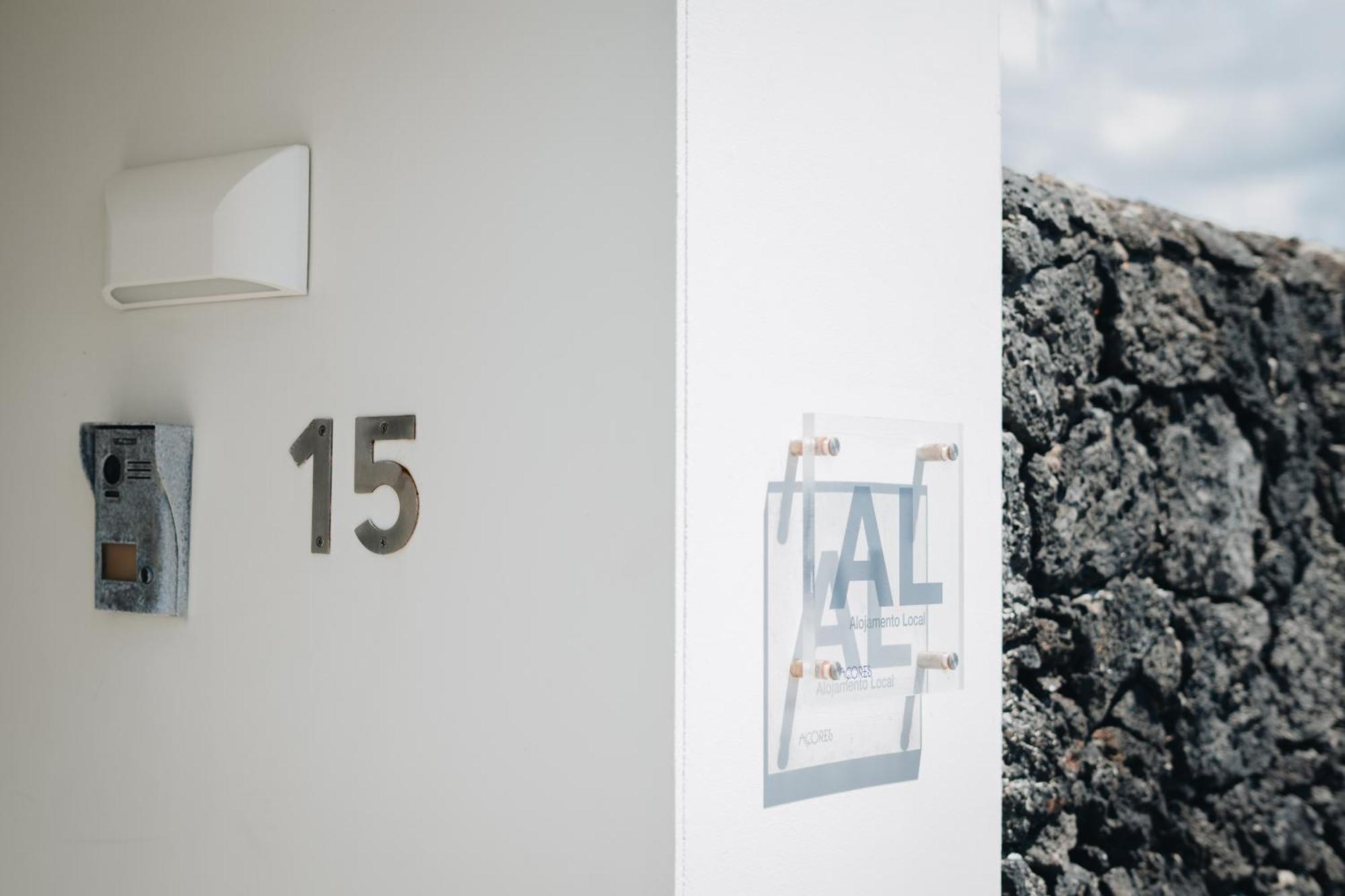 Sea & Rocks 15 - House * Lagoa (Azores)