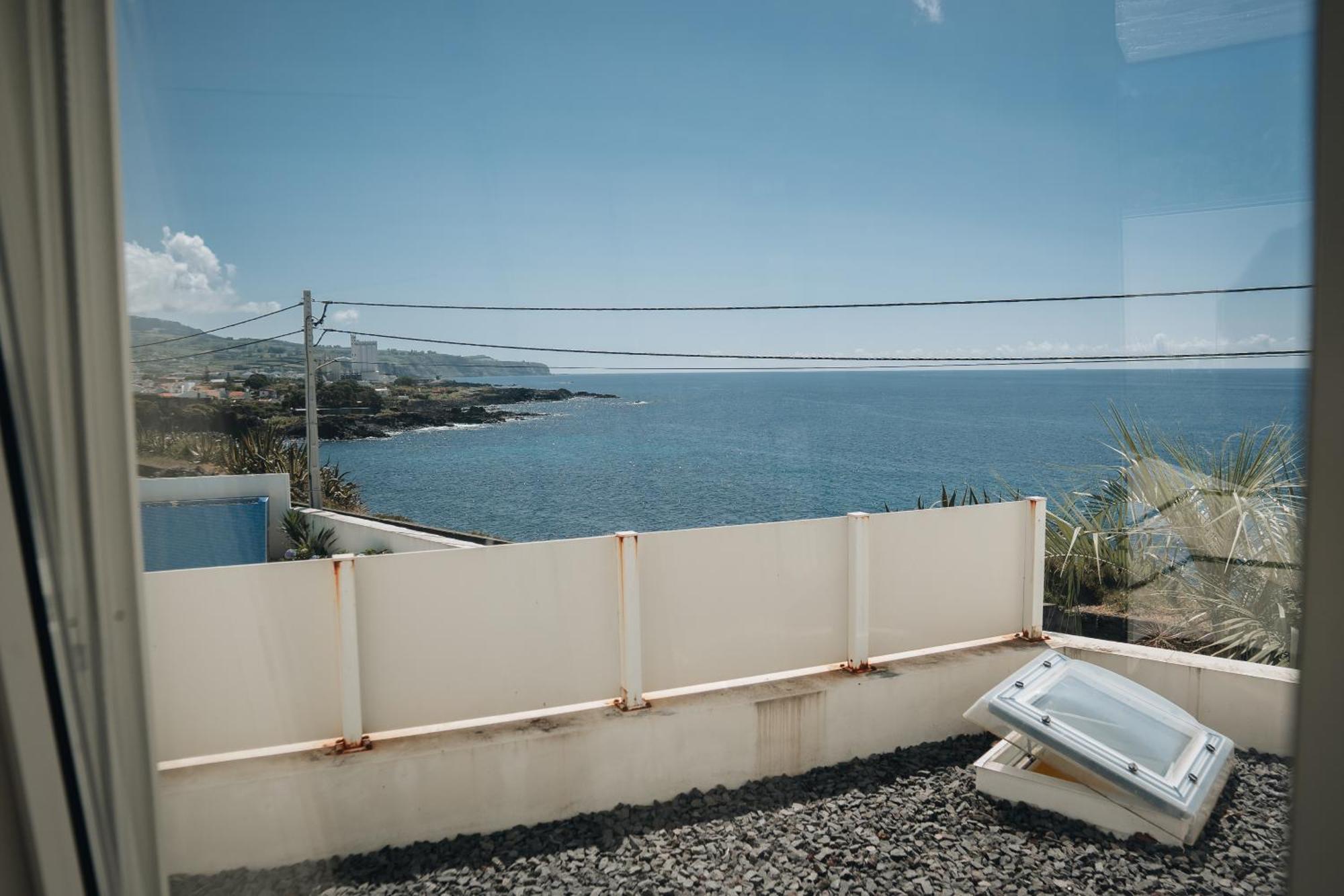 Sea & Rocks 15 - House * Lagoa (Azores)