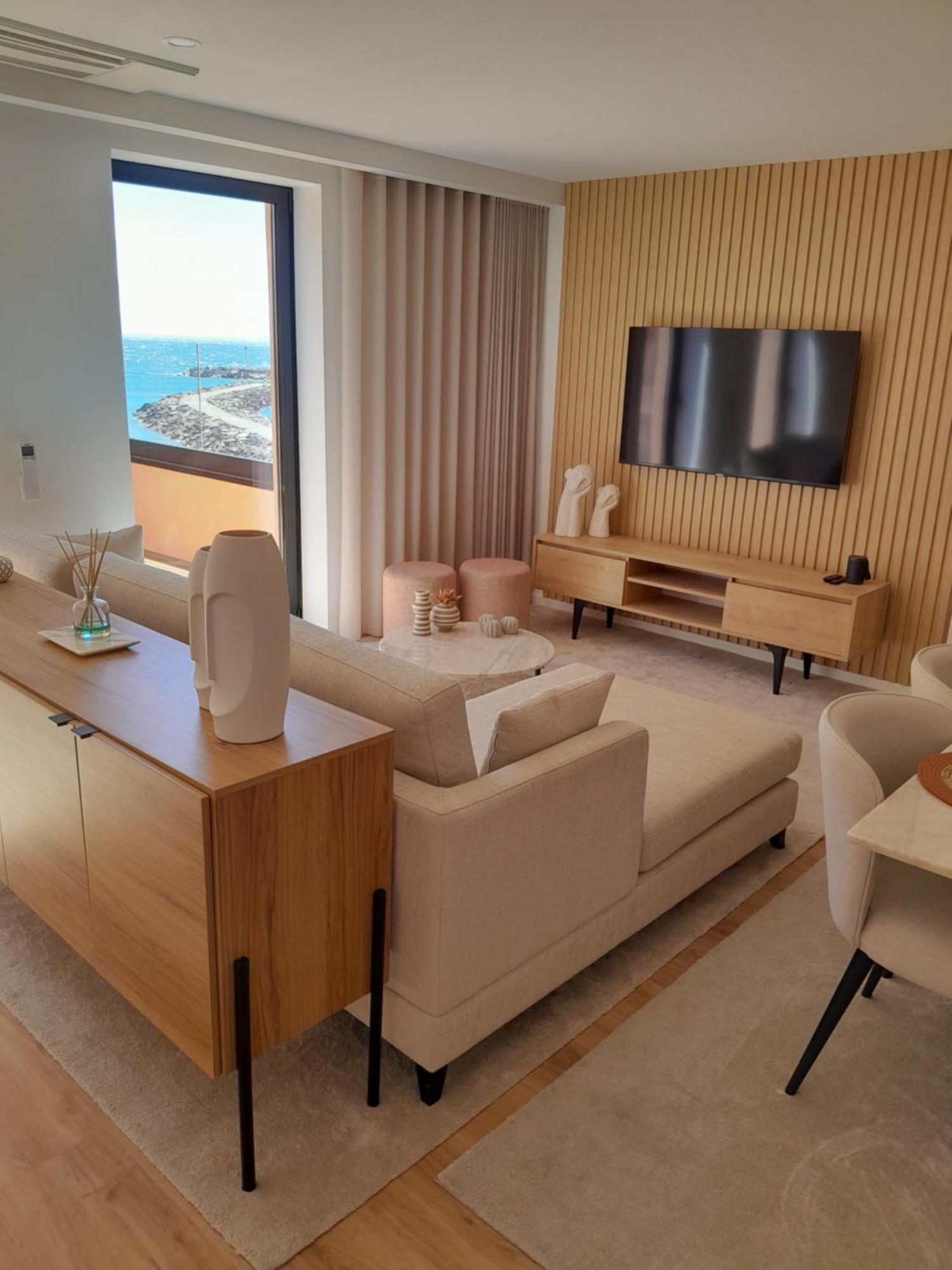 Beachfront Apartment Vila Praia de Ancora