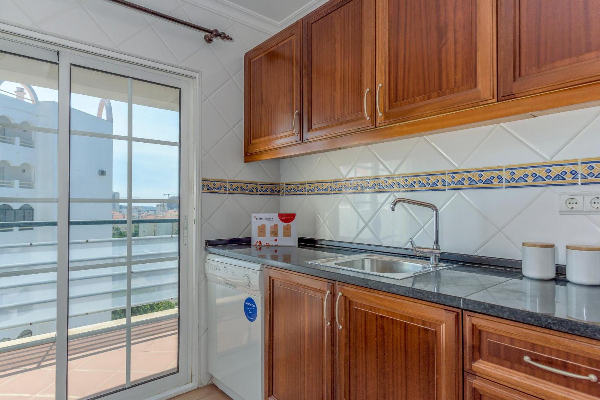 Flh Da Rocha Sea View With Balcony Apartment *
