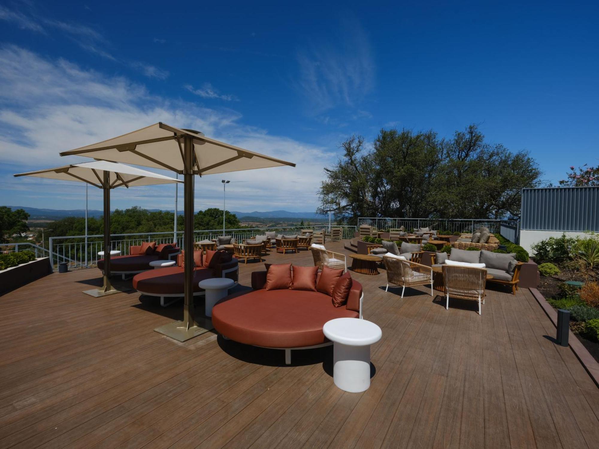 Hotel Melia Castelo Branco 4*