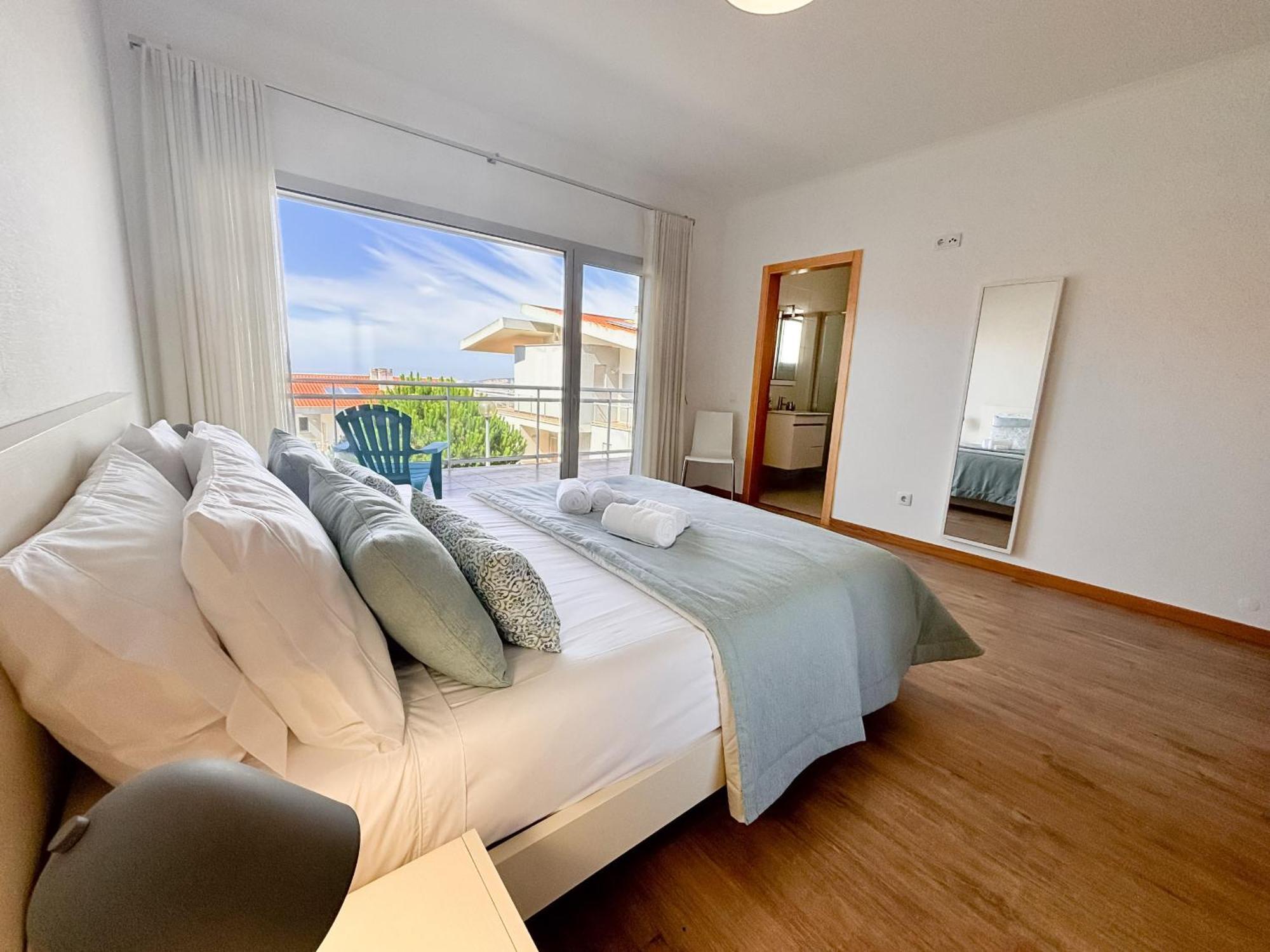 Tradewinds - By Sch Villa