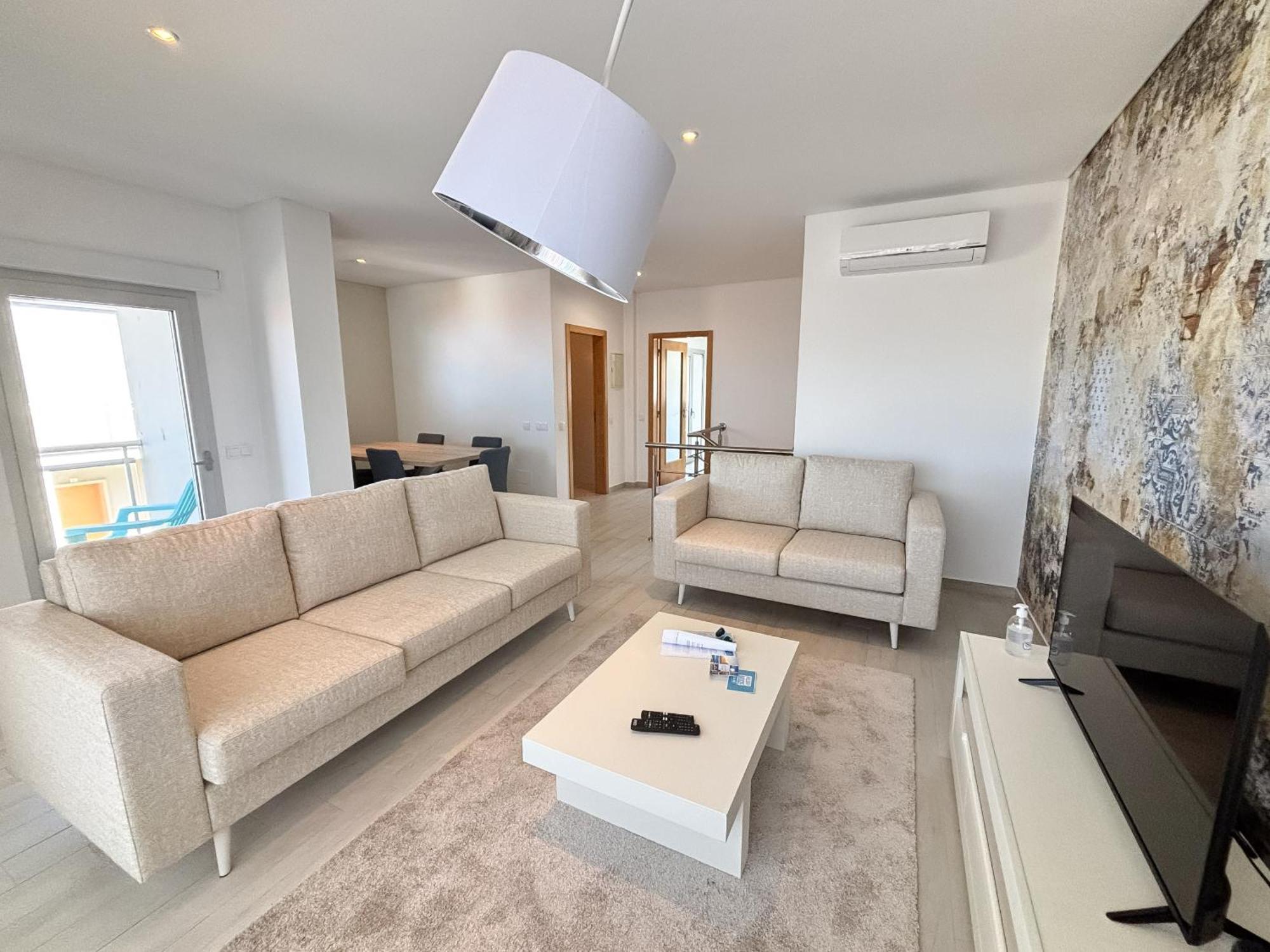 Villa Tradewinds - By Sch *