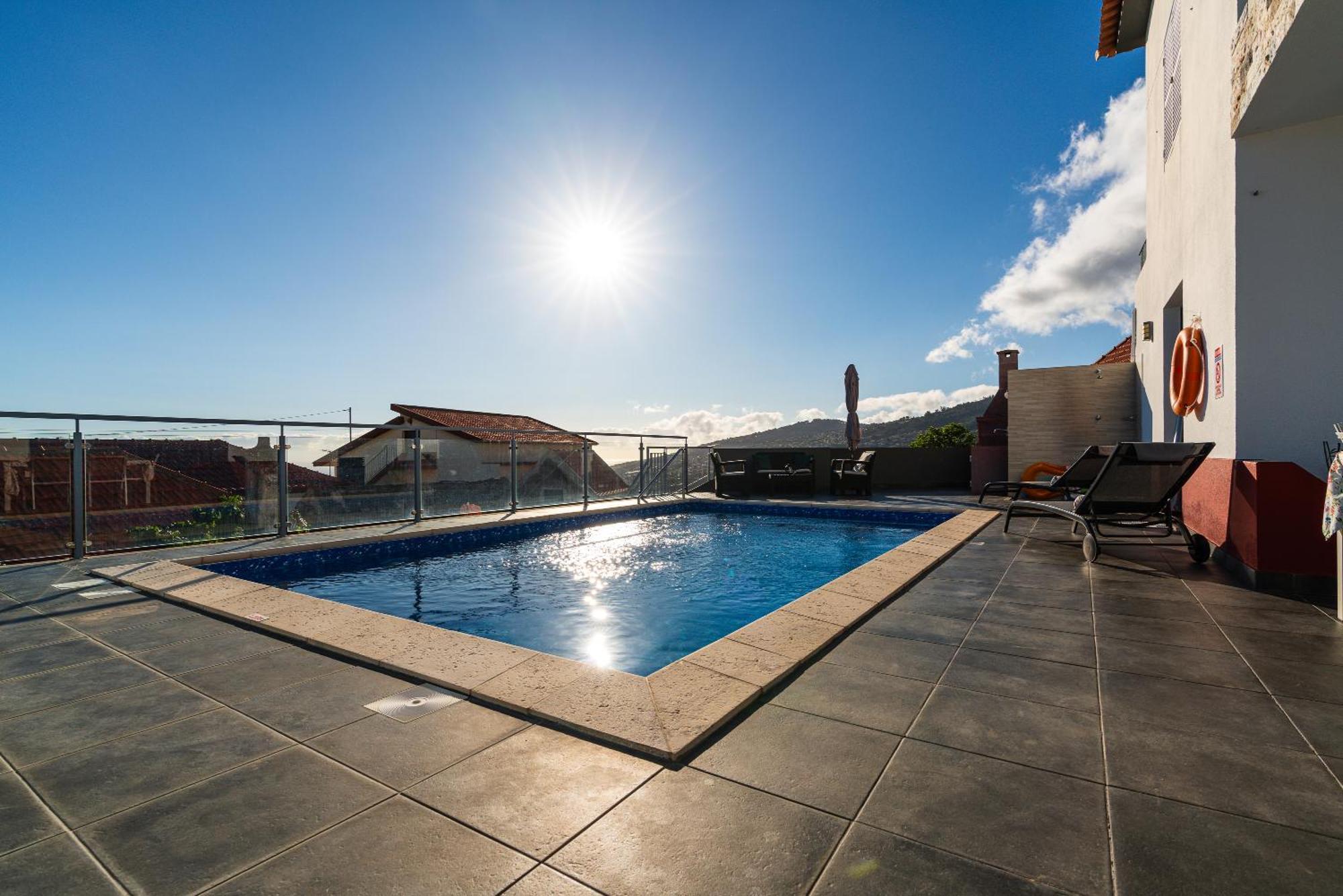 Roraima House - Private Pool & Garden Calheta (Madeira)