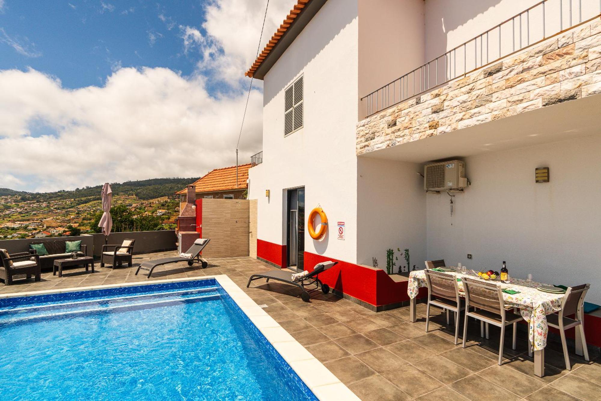 Roraima House - Private Pool & Garden * Calheta (Madeira)