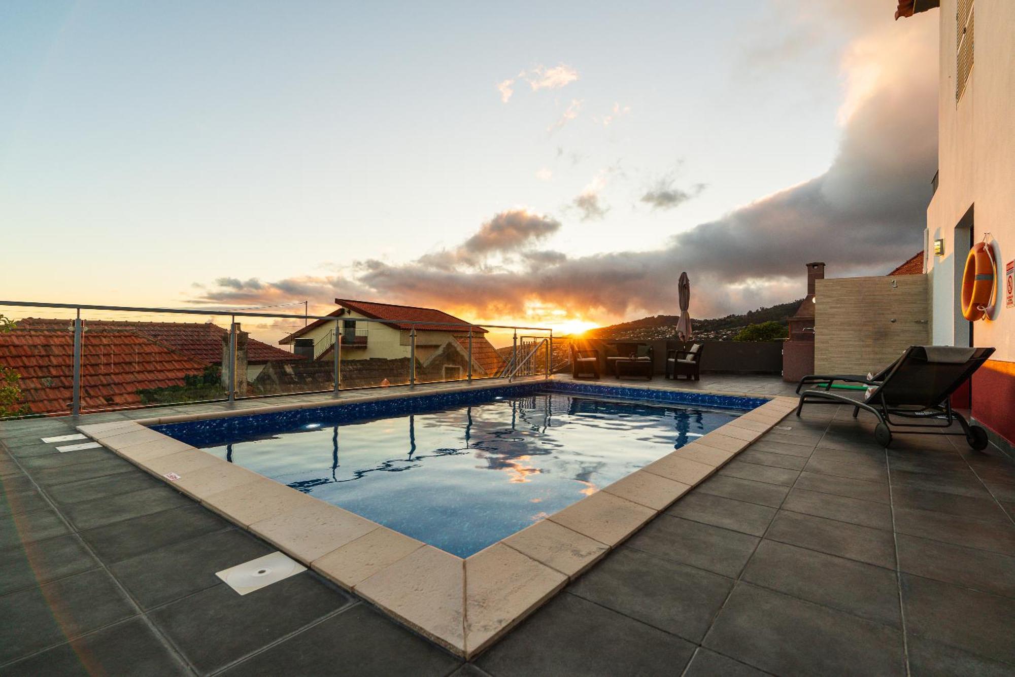 Roraima House - Private Pool & Garden Holiday home