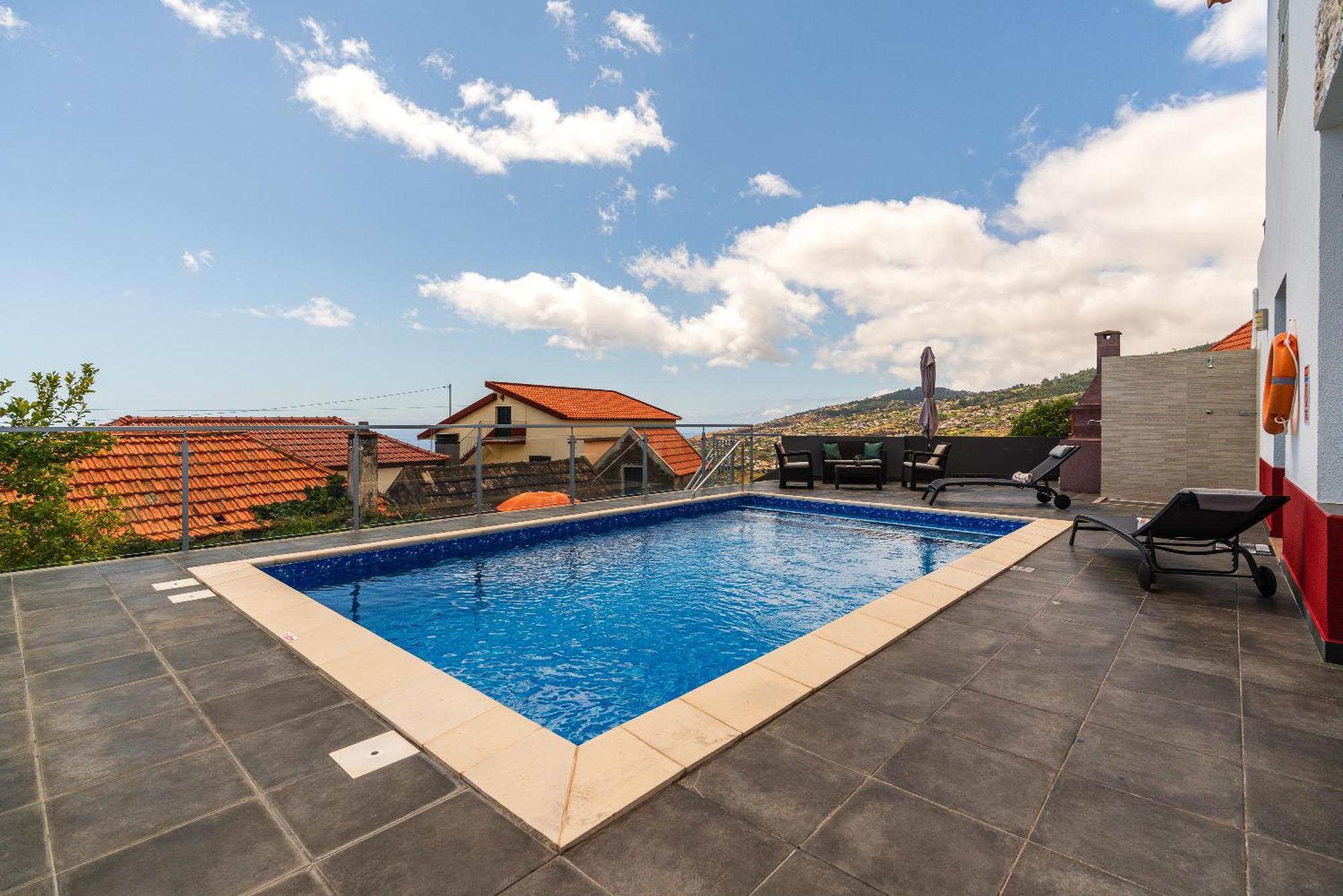 Holiday home Roraima House - Private Pool & Garden