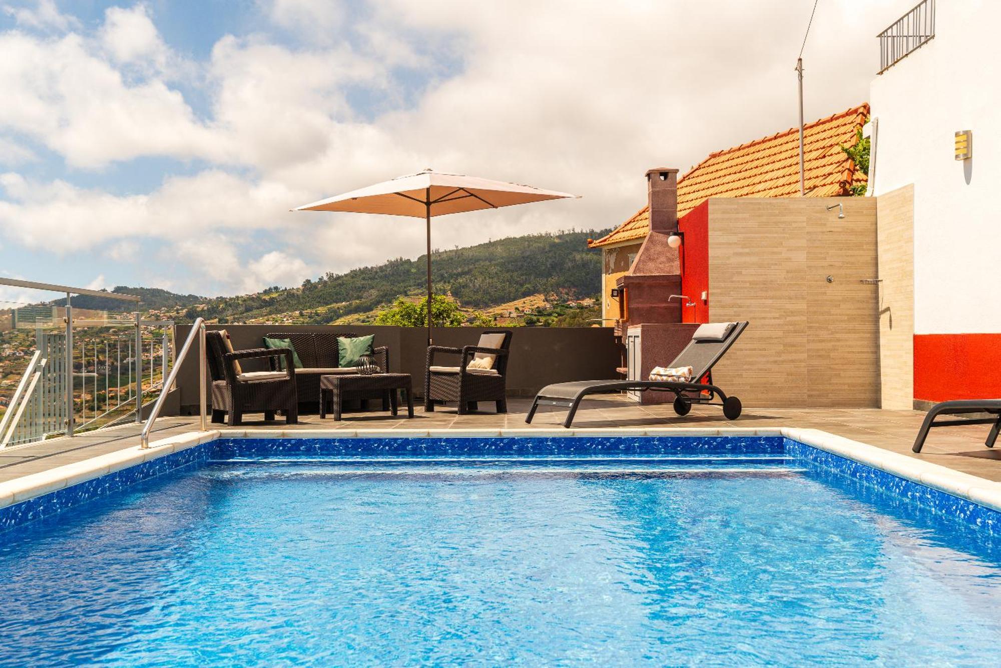 Roraima House - Private Pool & Garden Holiday home